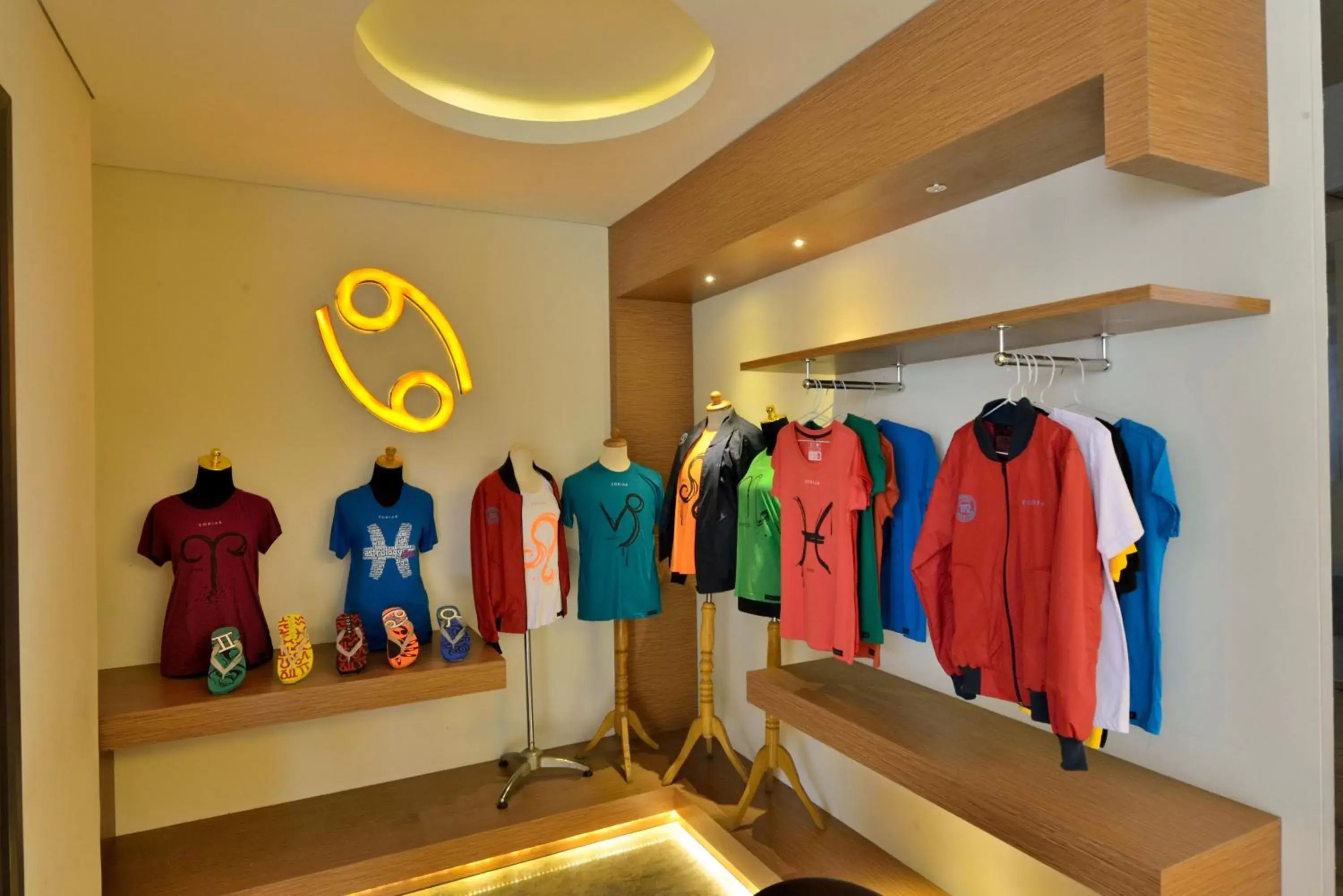 On-site shops in Zodiak Asia Afrika by KAGUM Hotels