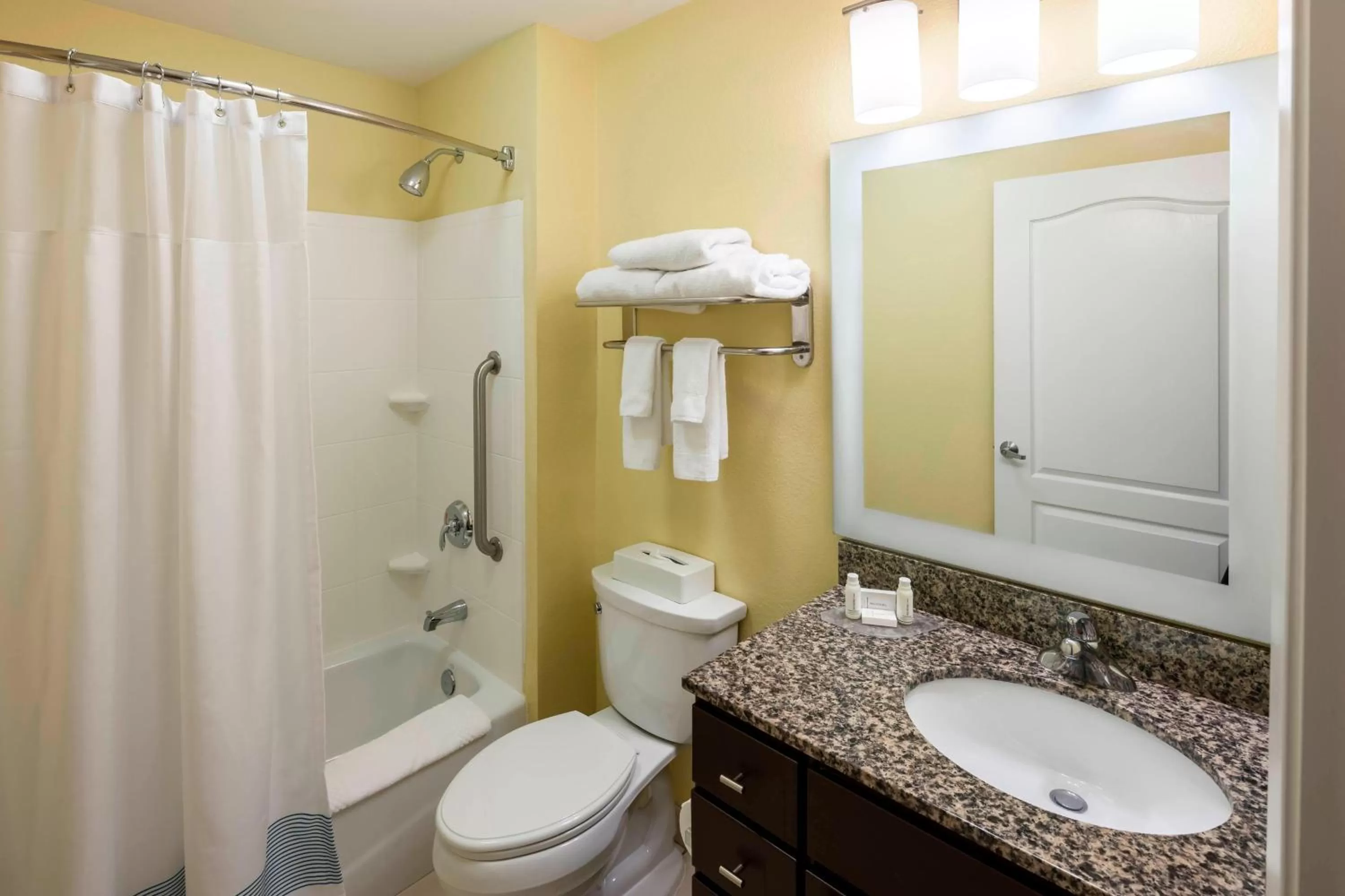 Bathroom in TownePlace Suites Columbus