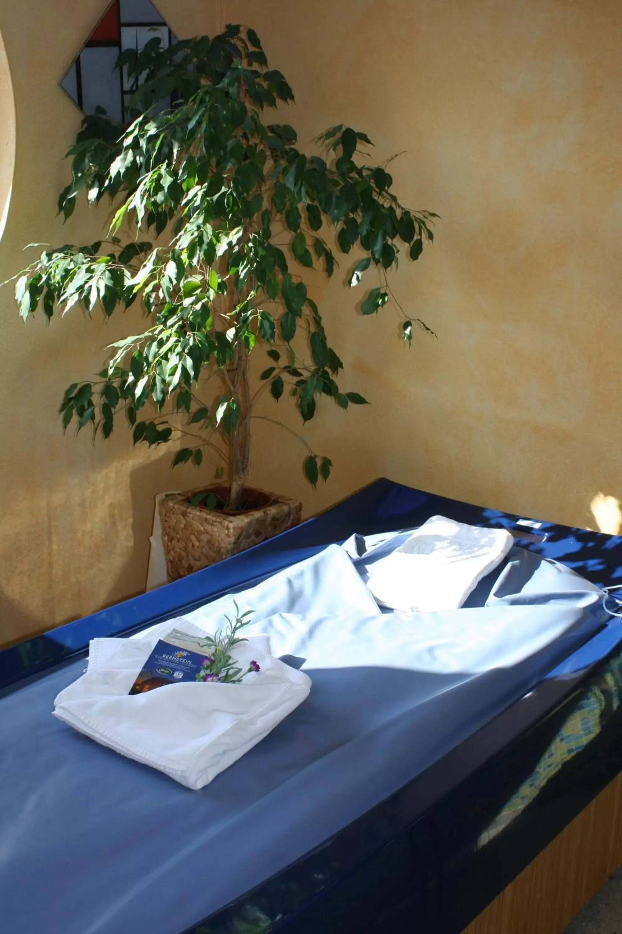 Massage, Bed in Hotel & Restaurant Hanse Kogge