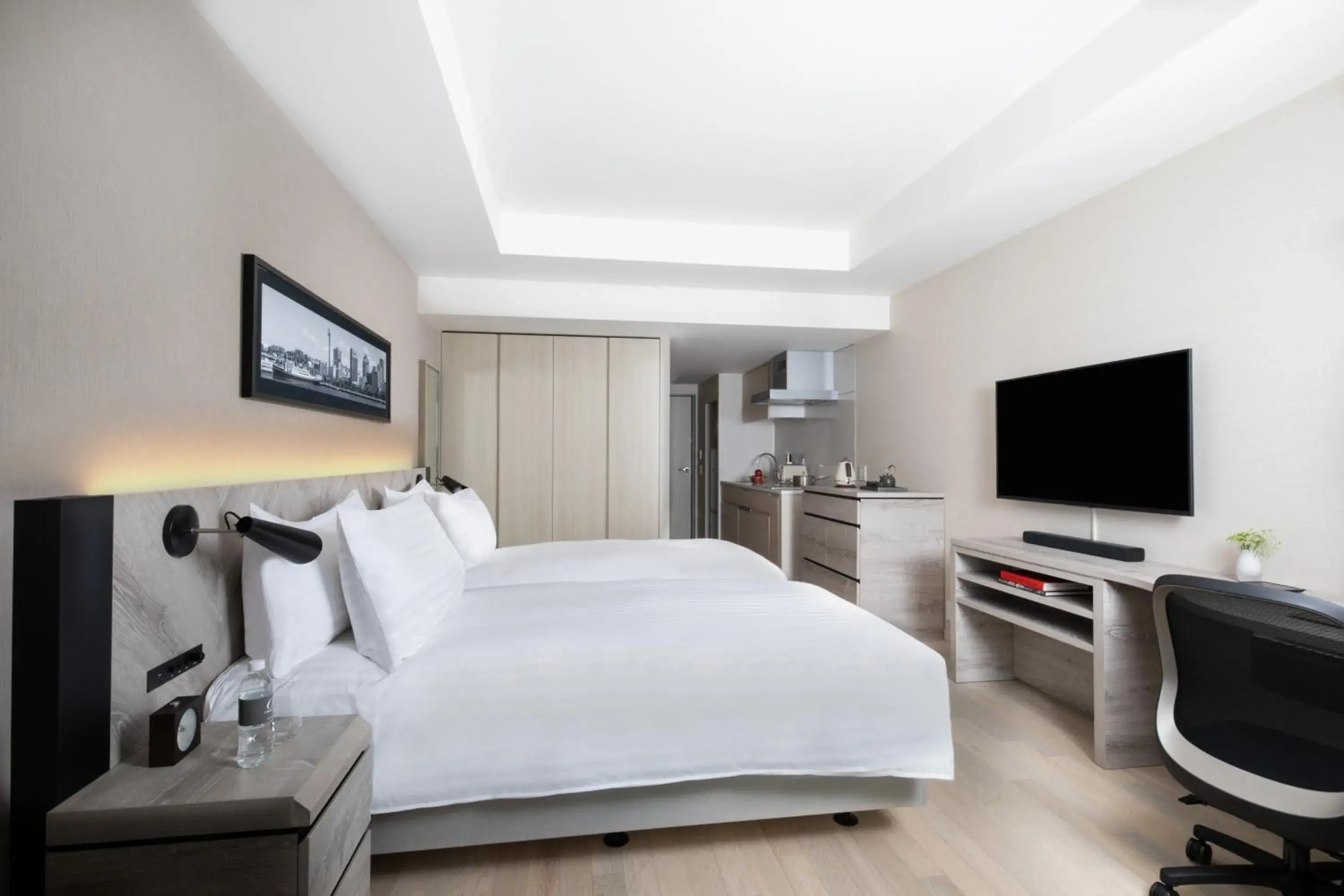 Studio Deluxe Bay View Twin in Oakwood Suites Yokohama Studio Deluxe Bay View Twin in Oakwood Suites Yokohama