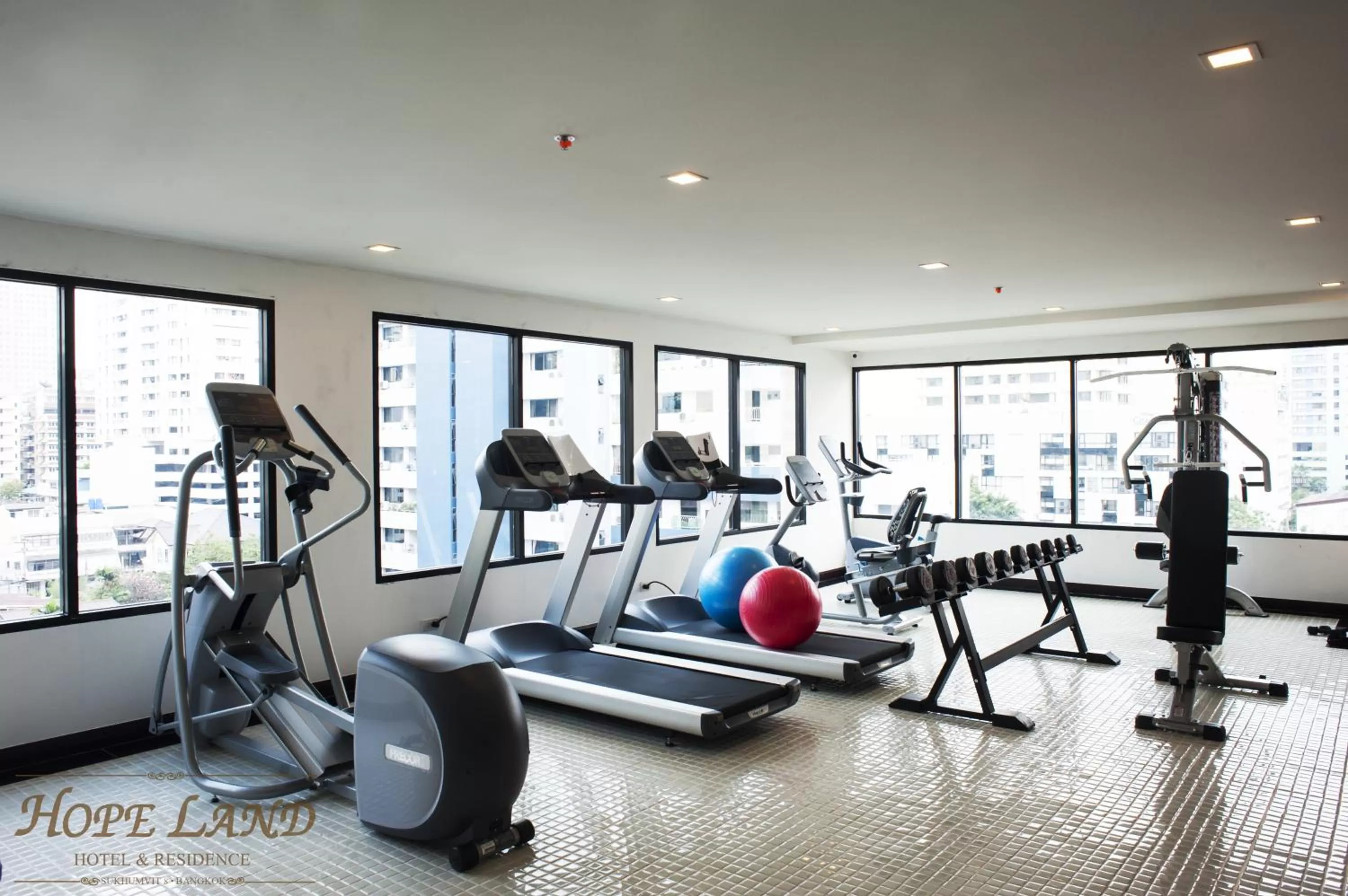 Fitness centre/facilities in Hope Land Hotel Sukhumvit 8