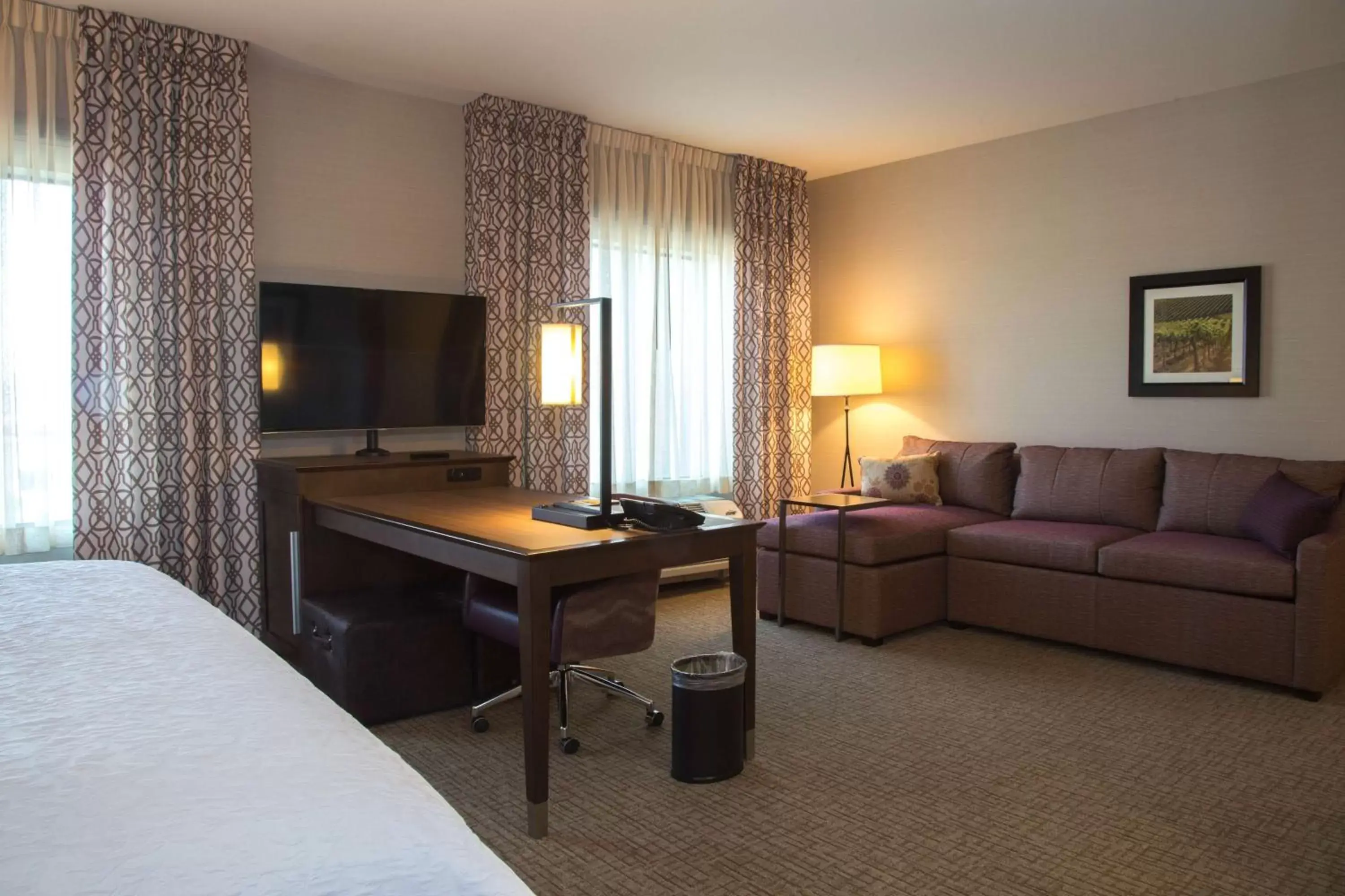 Living room, Seating Area in Hampton Inn & Suites Murrieta