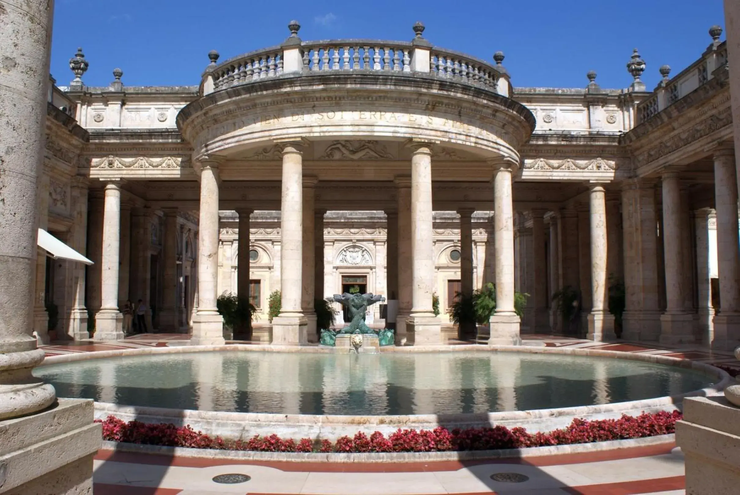 Nearby landmark, Swimming Pool in Hotel Cappelli