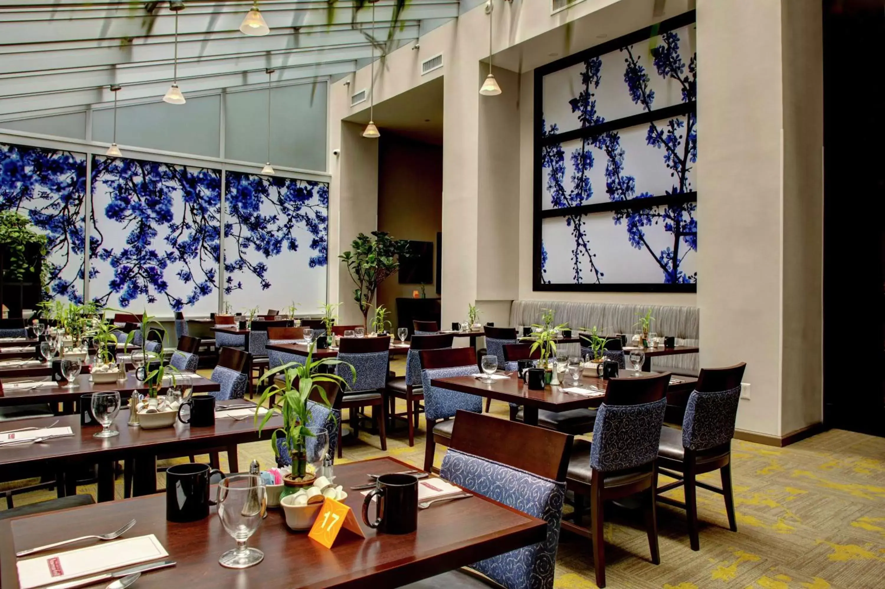 Dining area, Restaurant/Places to Eat in Hilton Garden Inn New York/Manhattan-Chelsea
