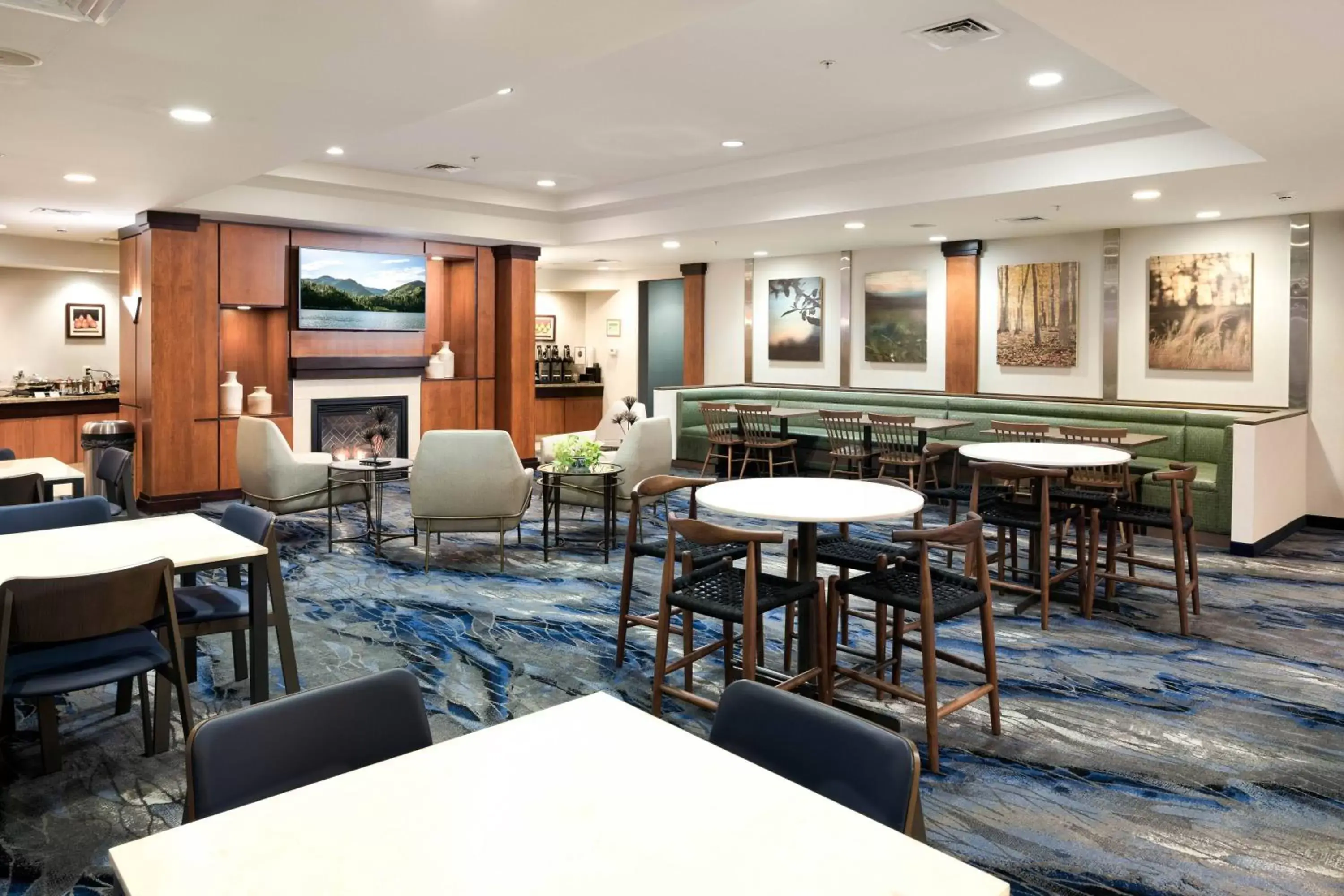 Restaurant/Places to Eat in Fairfield Inn and Suites by Marriott South Boston