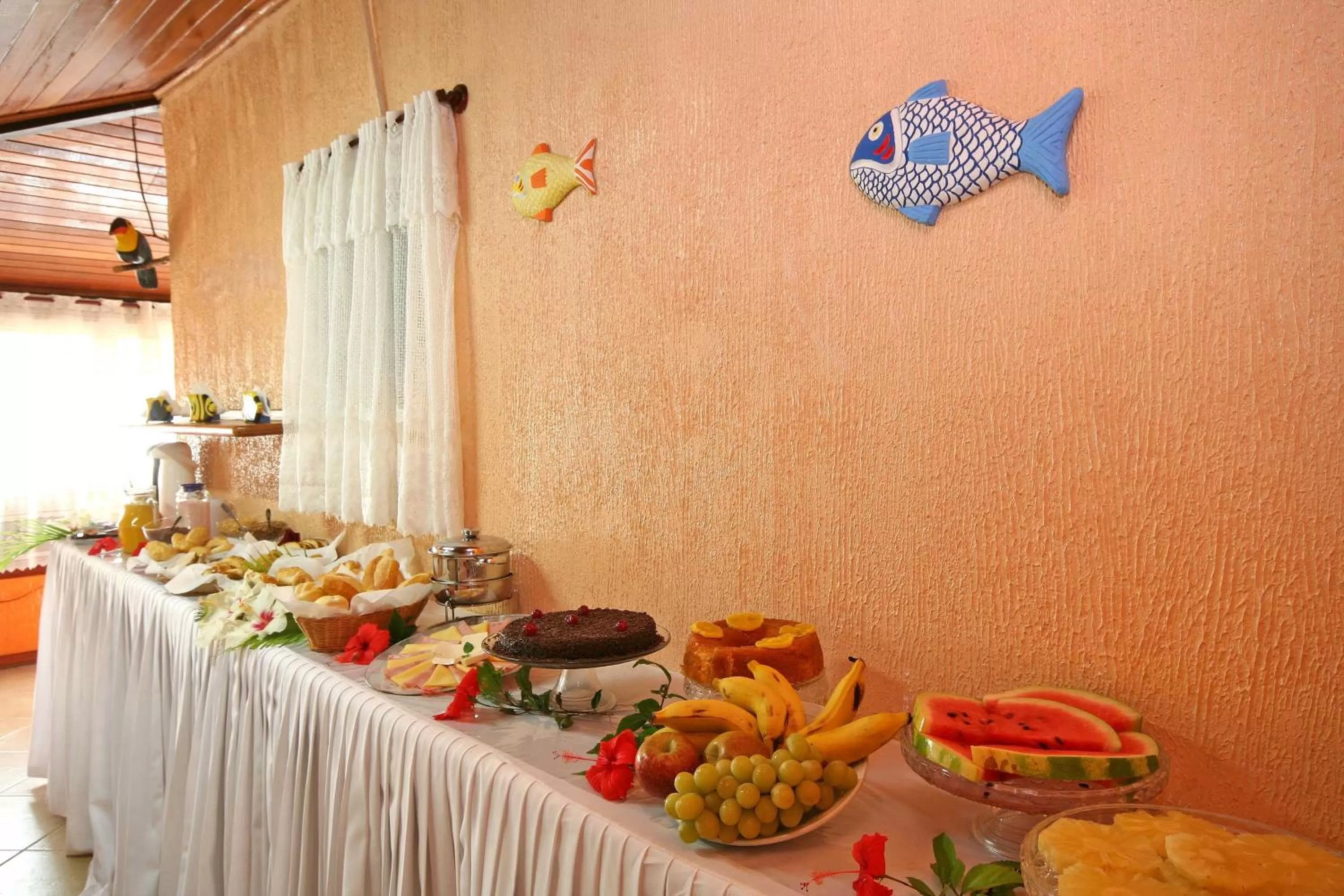 American breakfast in Mar e Terra Concept Pousada