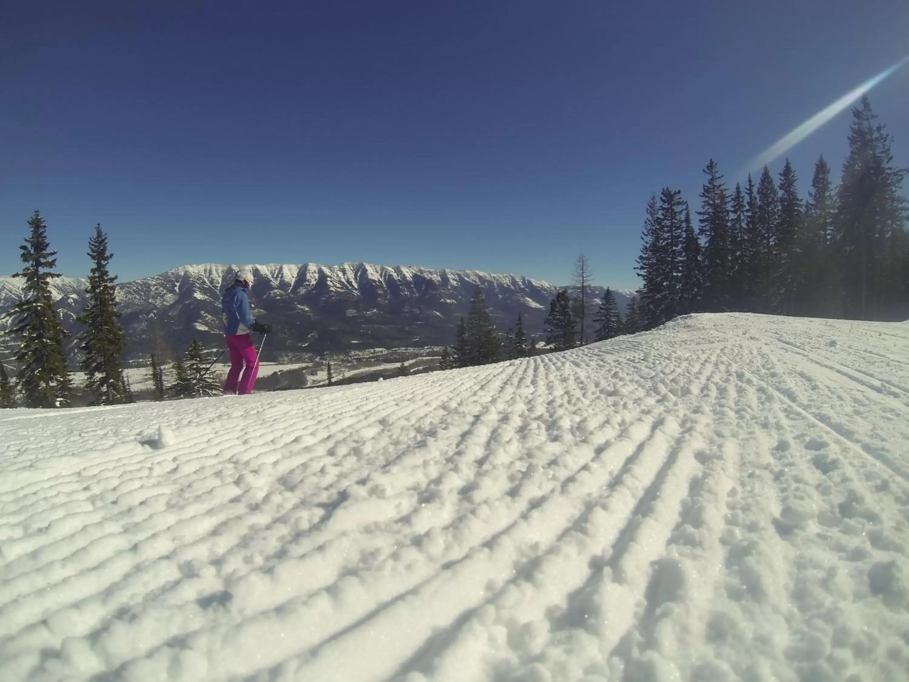 Skiing, Winter in Fernie Slopeside Lodge