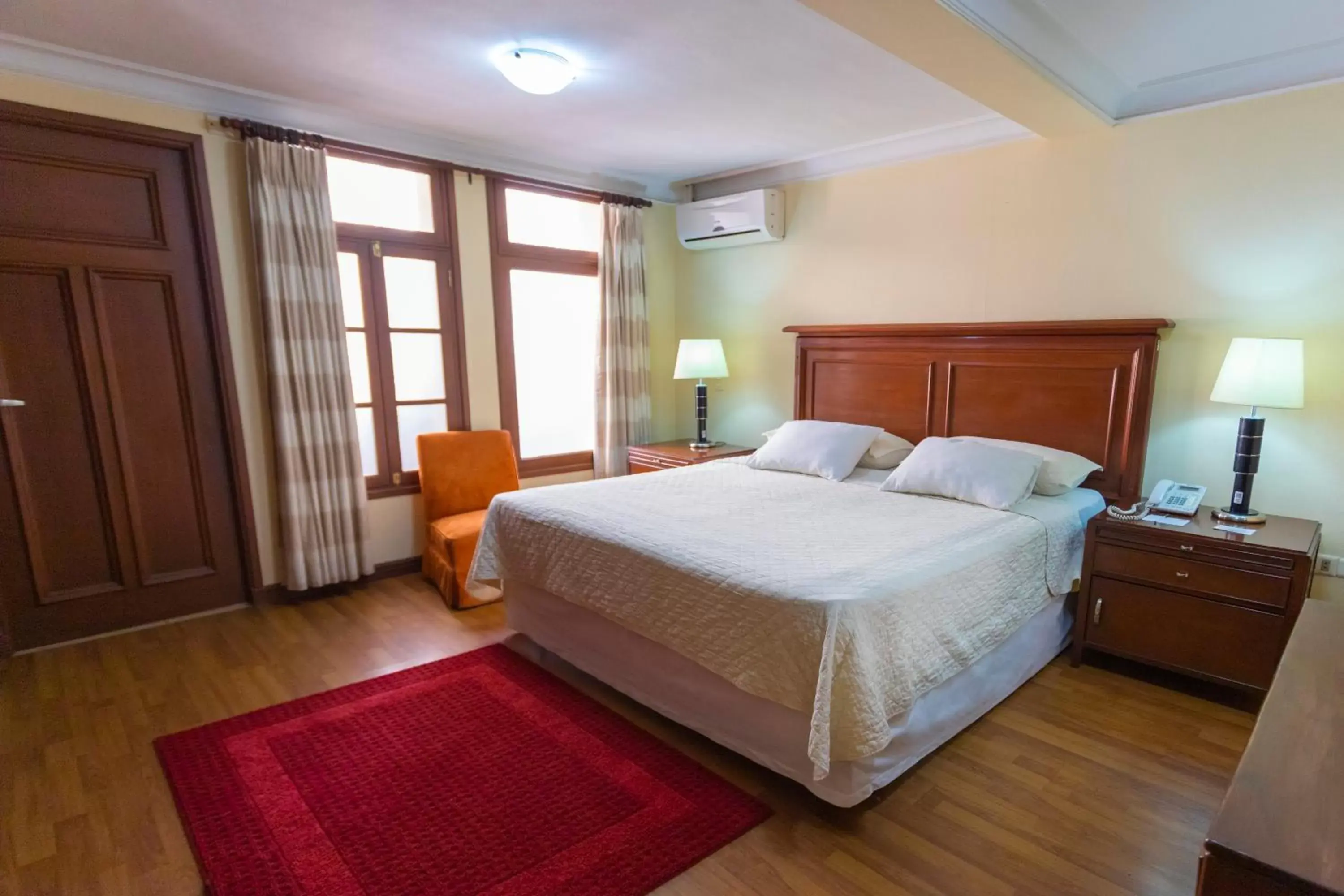 Bedroom, Bed in Gran Hotel Cochabamba