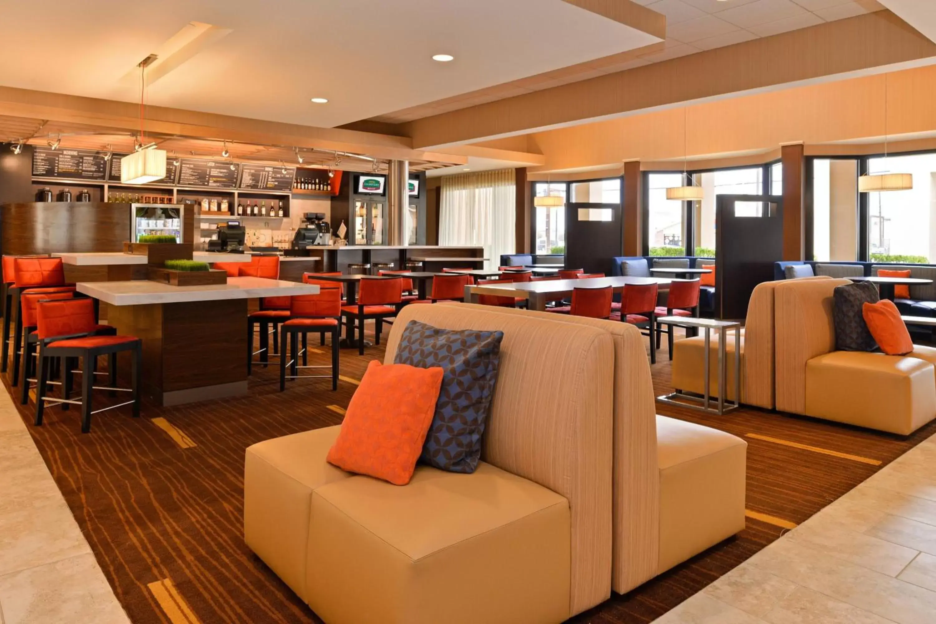 Restaurant/places to eat, Lounge/Bar in Courtyard by Marriott Dallas Northwest