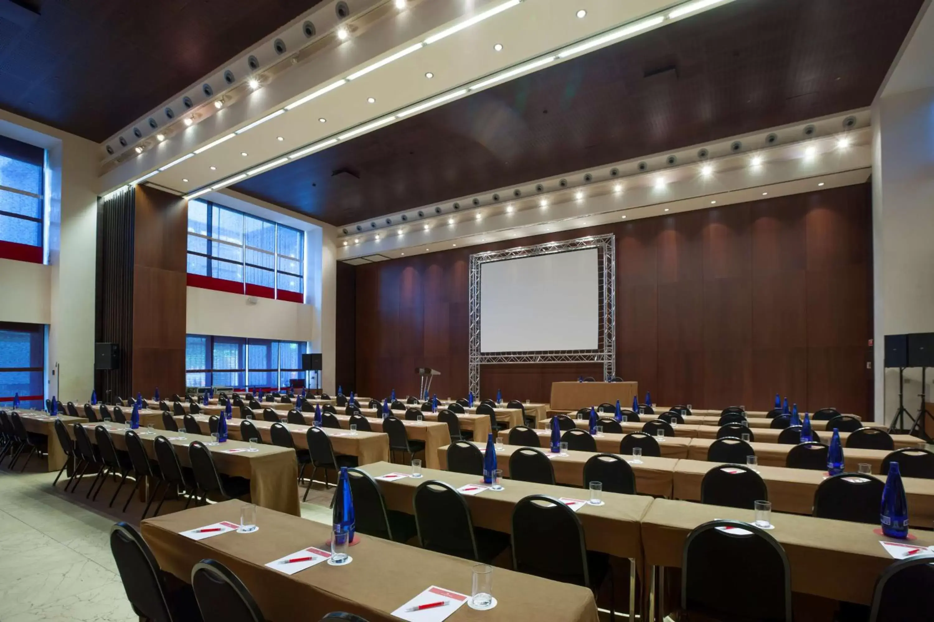 Meeting/conference room in NH Collection Sevilla