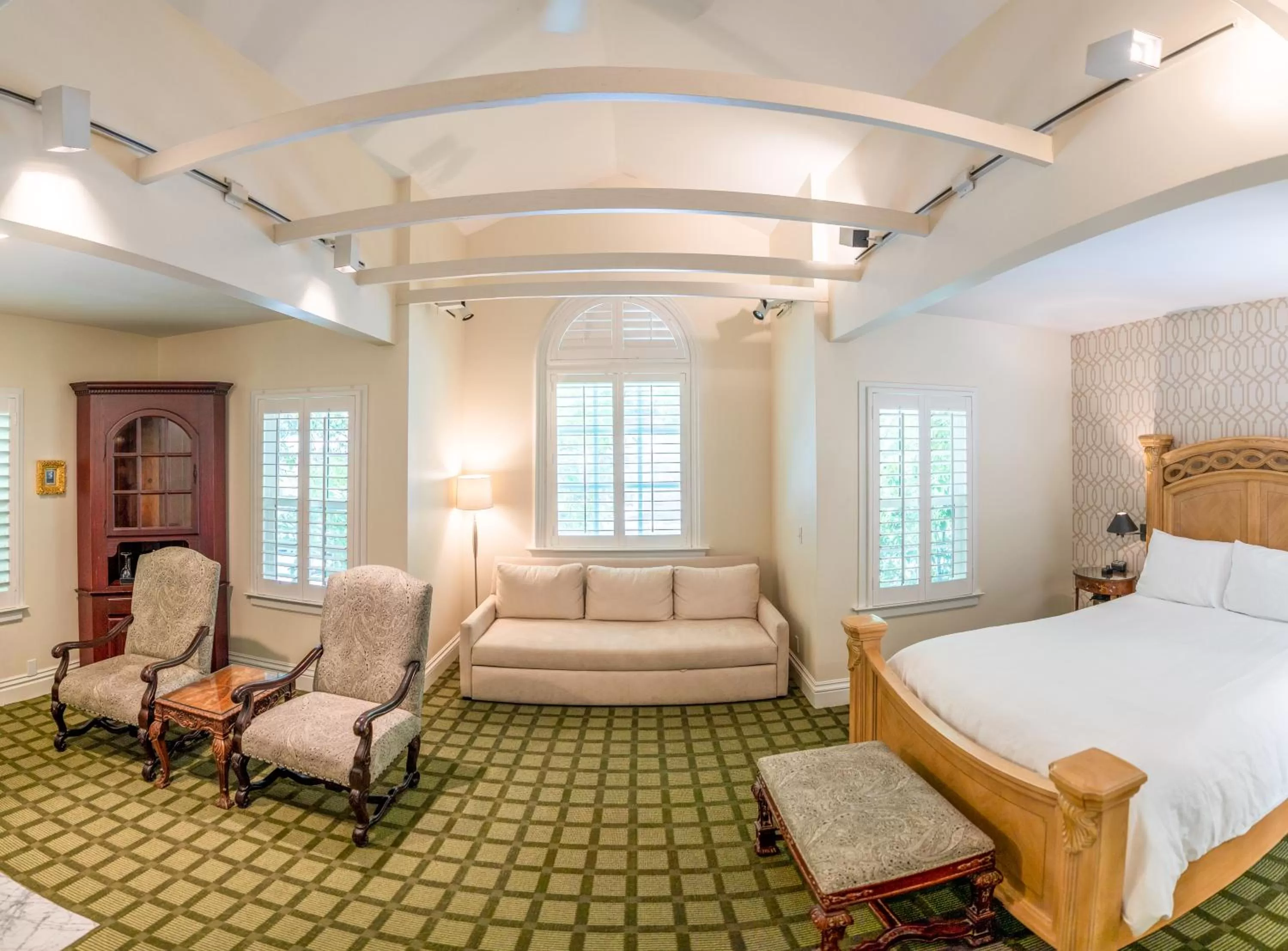 Bedroom, Bed in The Bergson, BW Signature Collection