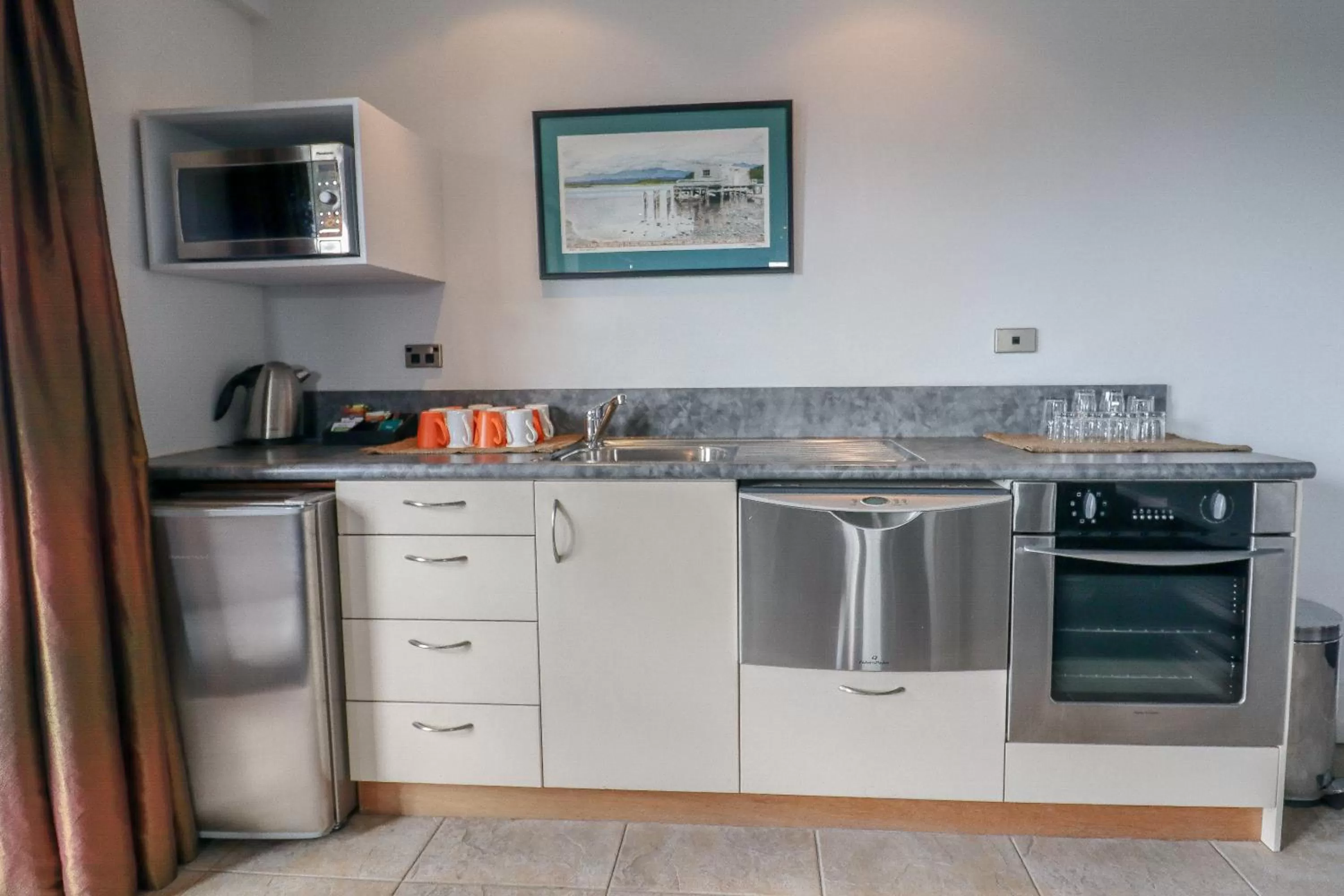 Meeting/conference room in Coleraine Suites & Apartments