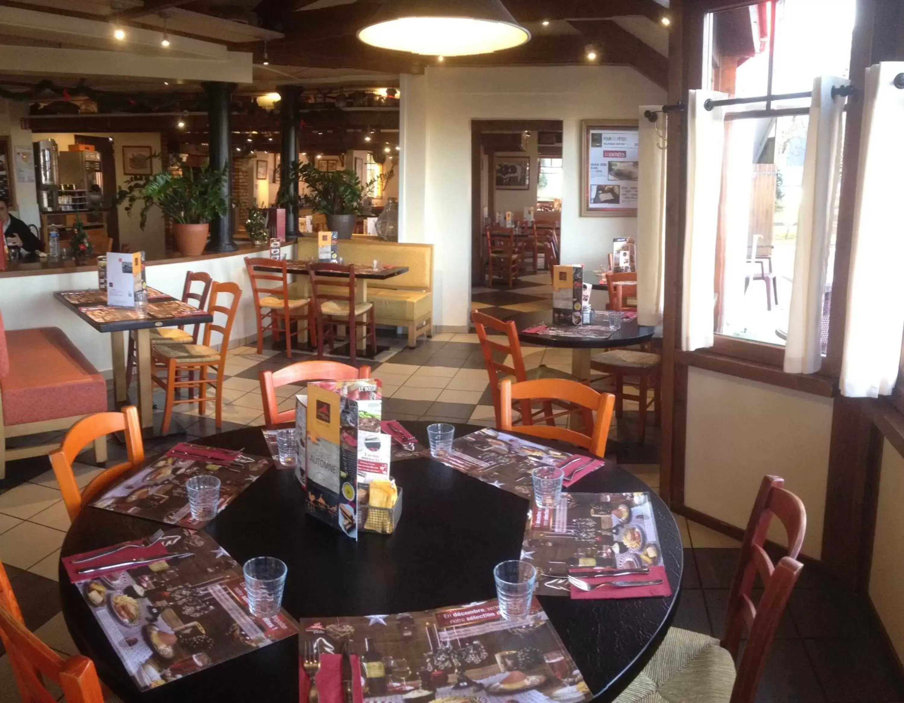 Restaurant/Places to Eat in ibis Poitiers Sud