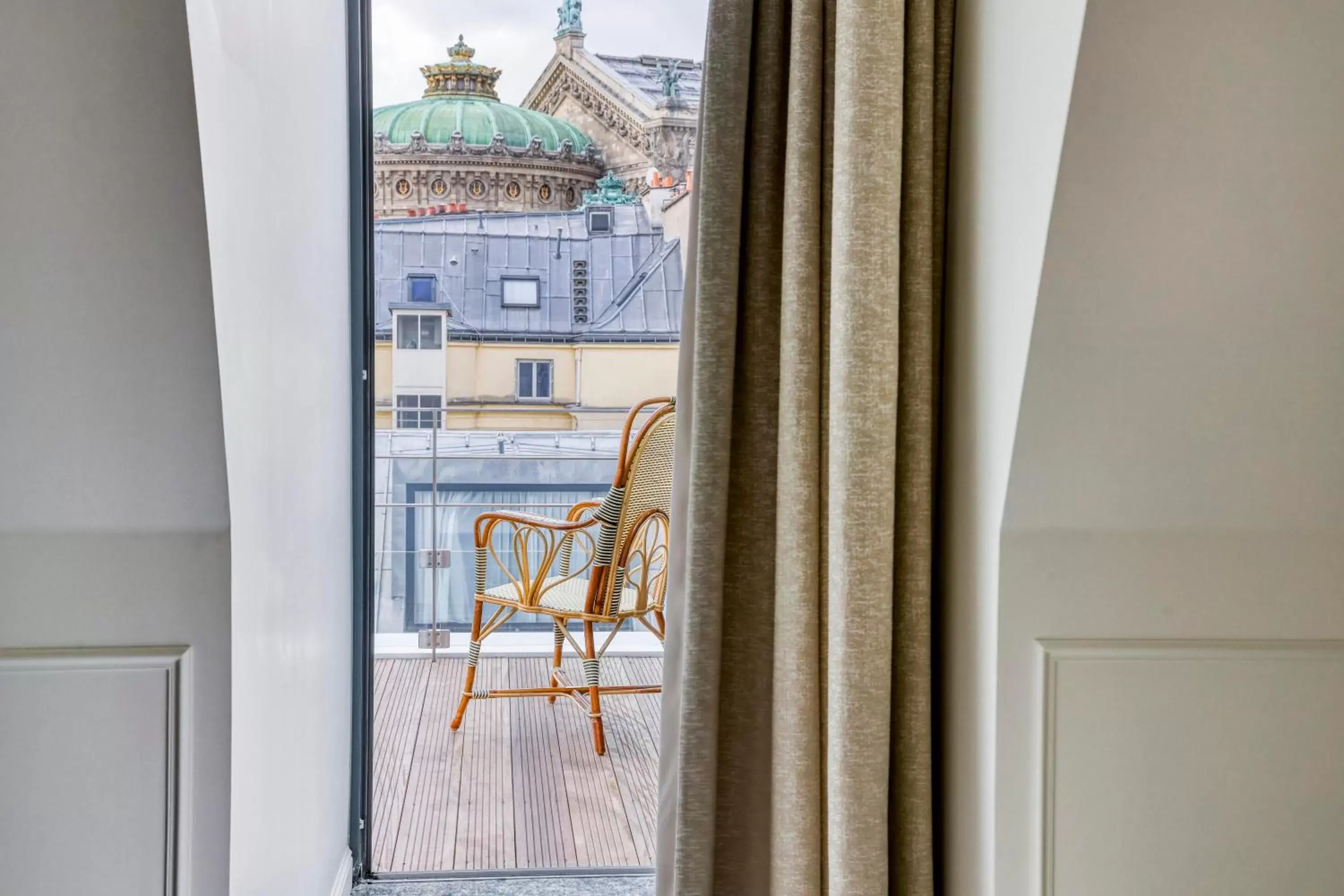 Balcony/Terrace in Maison Albar Hotels - Le Vendome