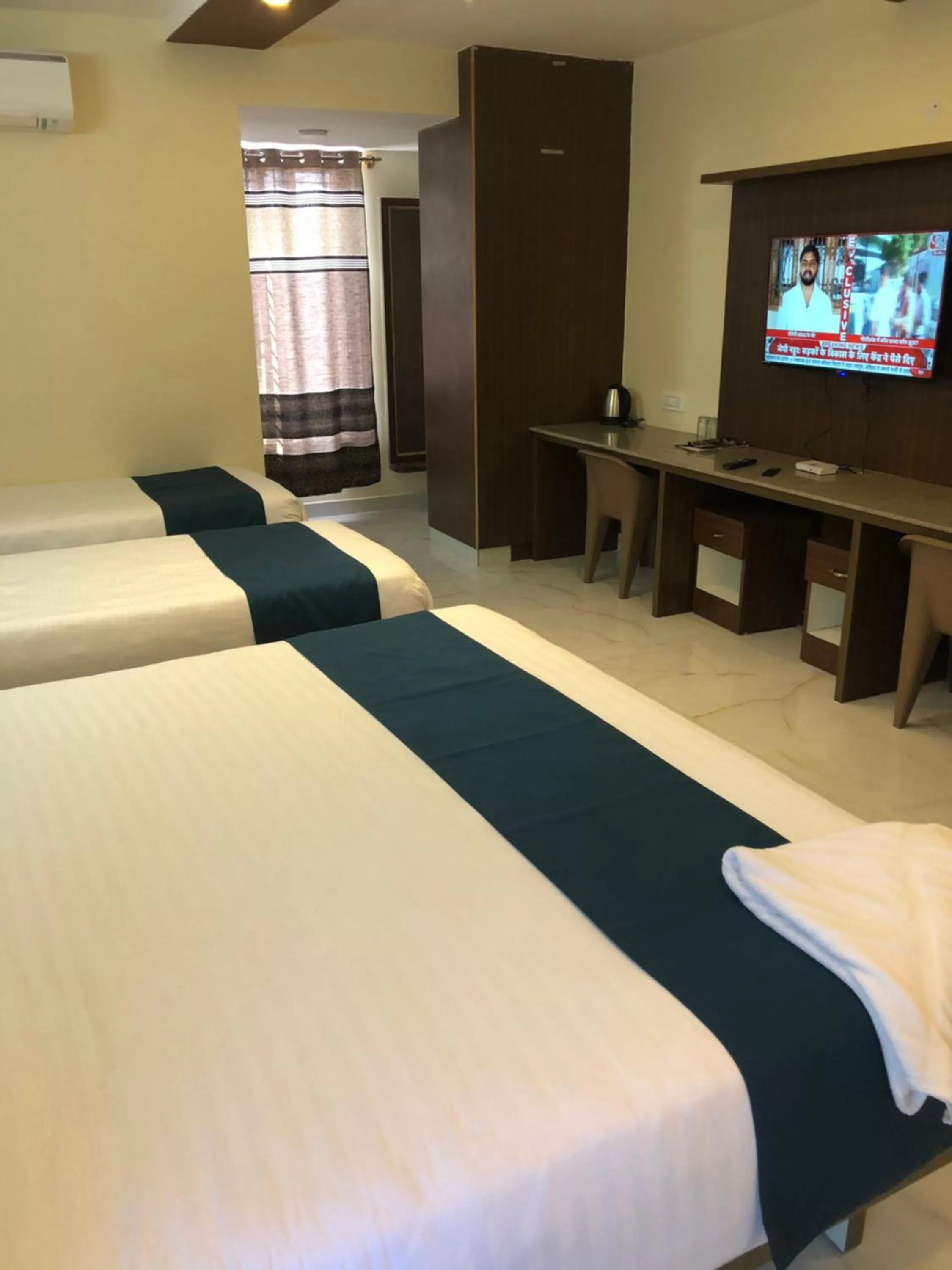 Bedroom, Bed in SV Dreamstay near Kempegowda International Airport