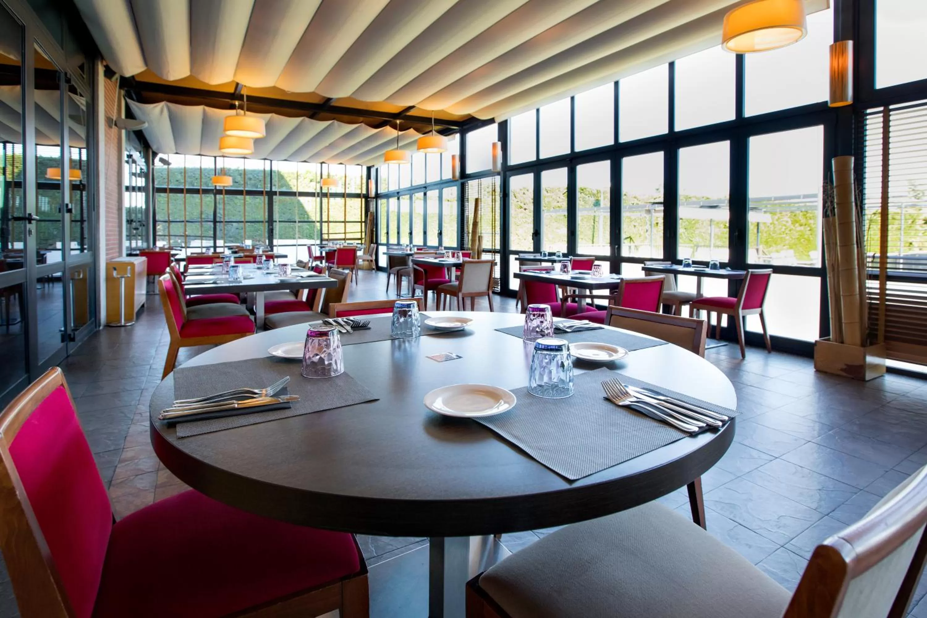 Restaurant/places to eat in Hotel Salamanca Montalvo