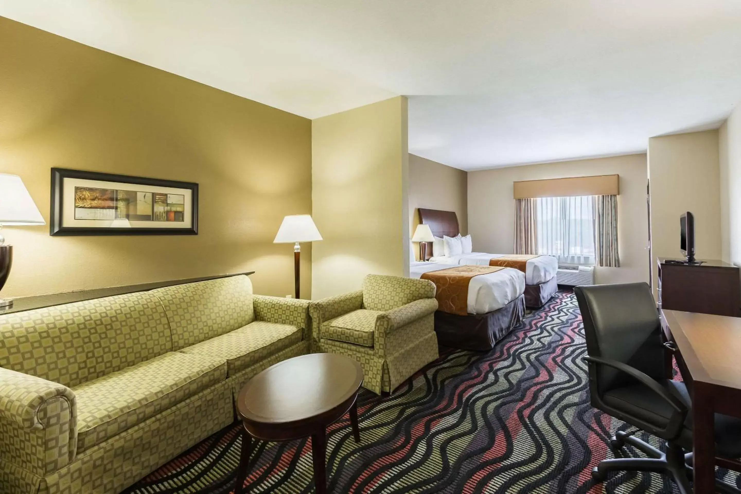 Photo of the whole room in Comfort Suites Beaumont I-10