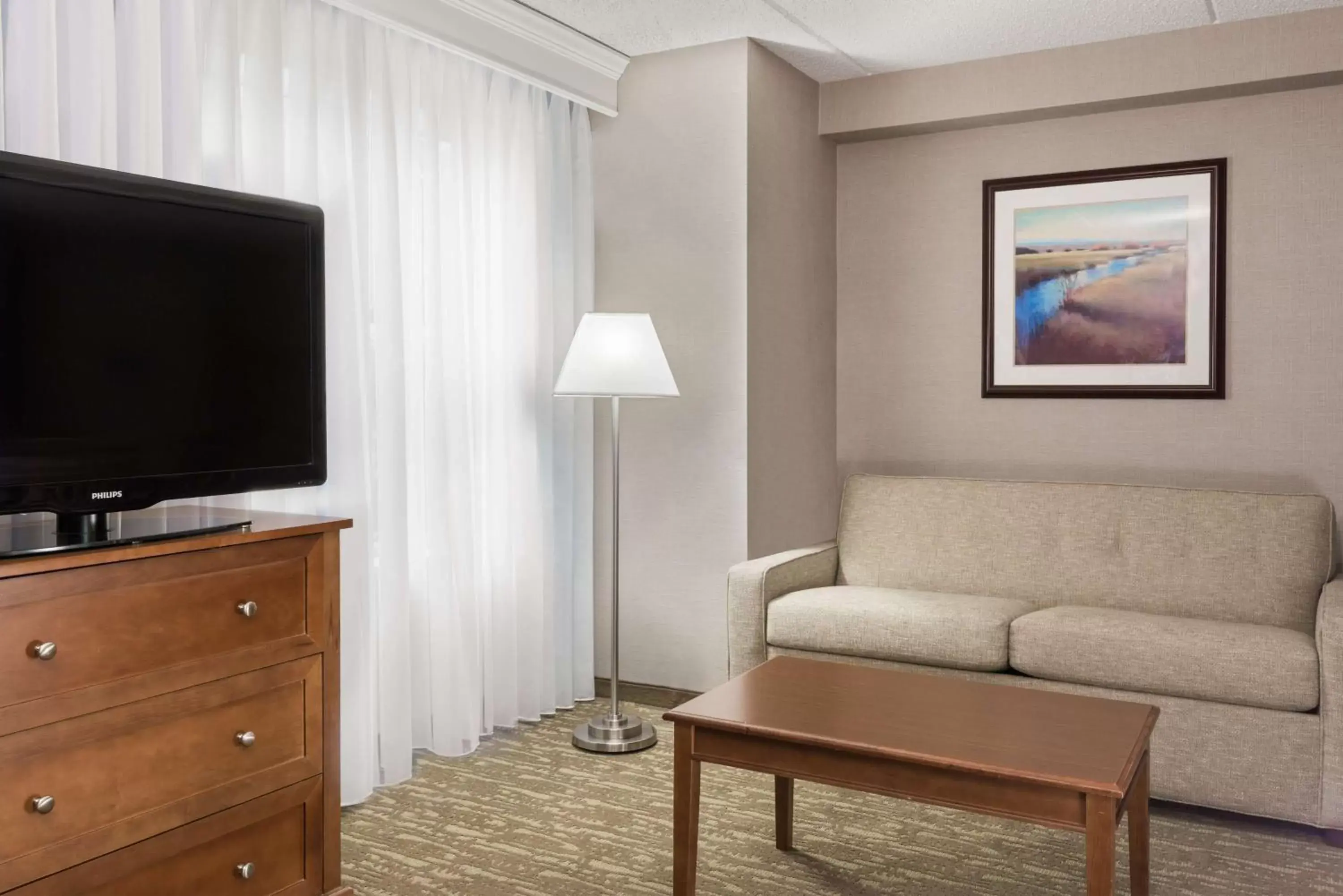 Bedroom, Seating Area in Homewood Suites by Hilton Holyoke-Springfield/North