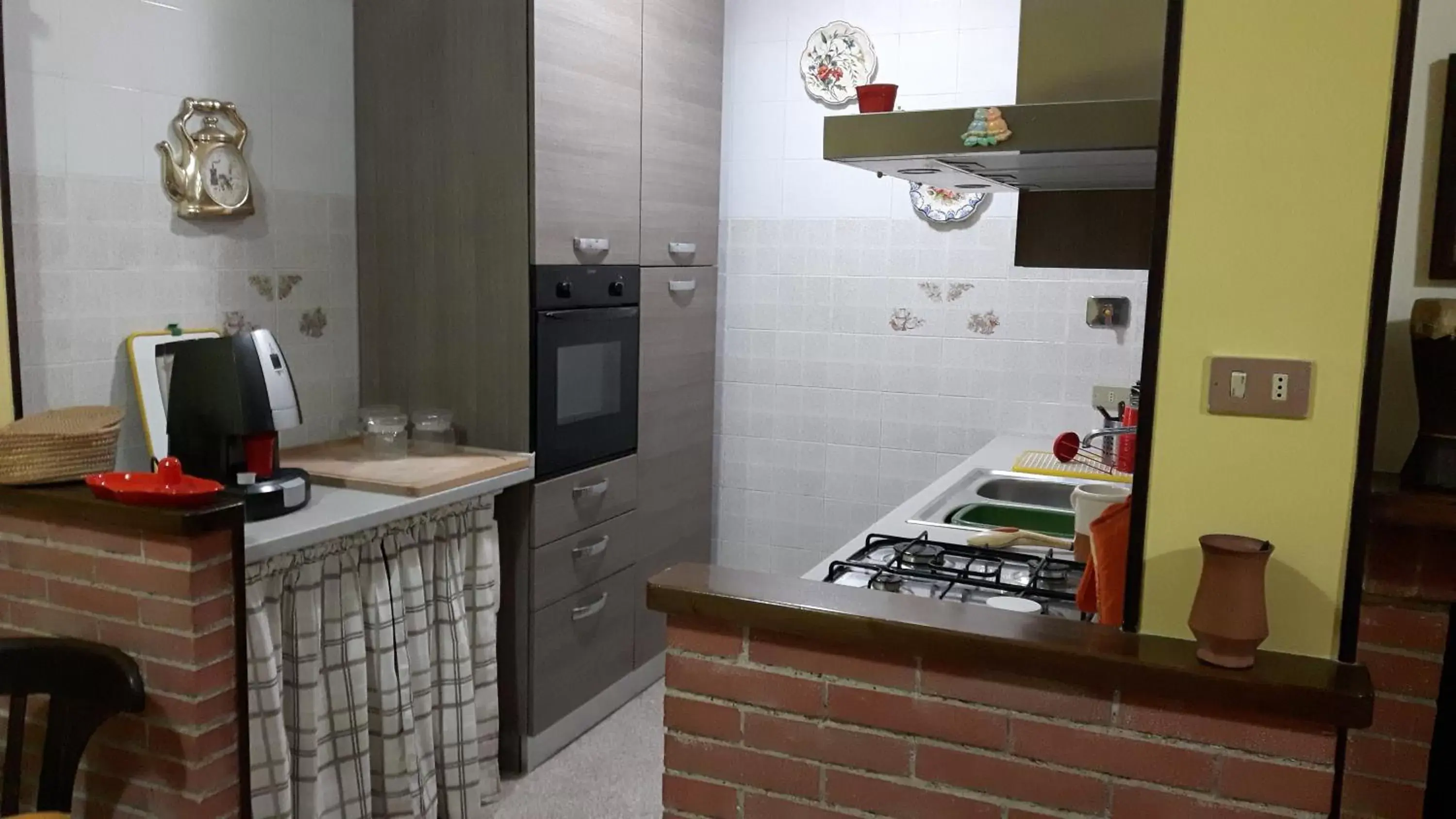 Communal kitchen, Kitchen/Kitchenette in B&B La villetta rossa