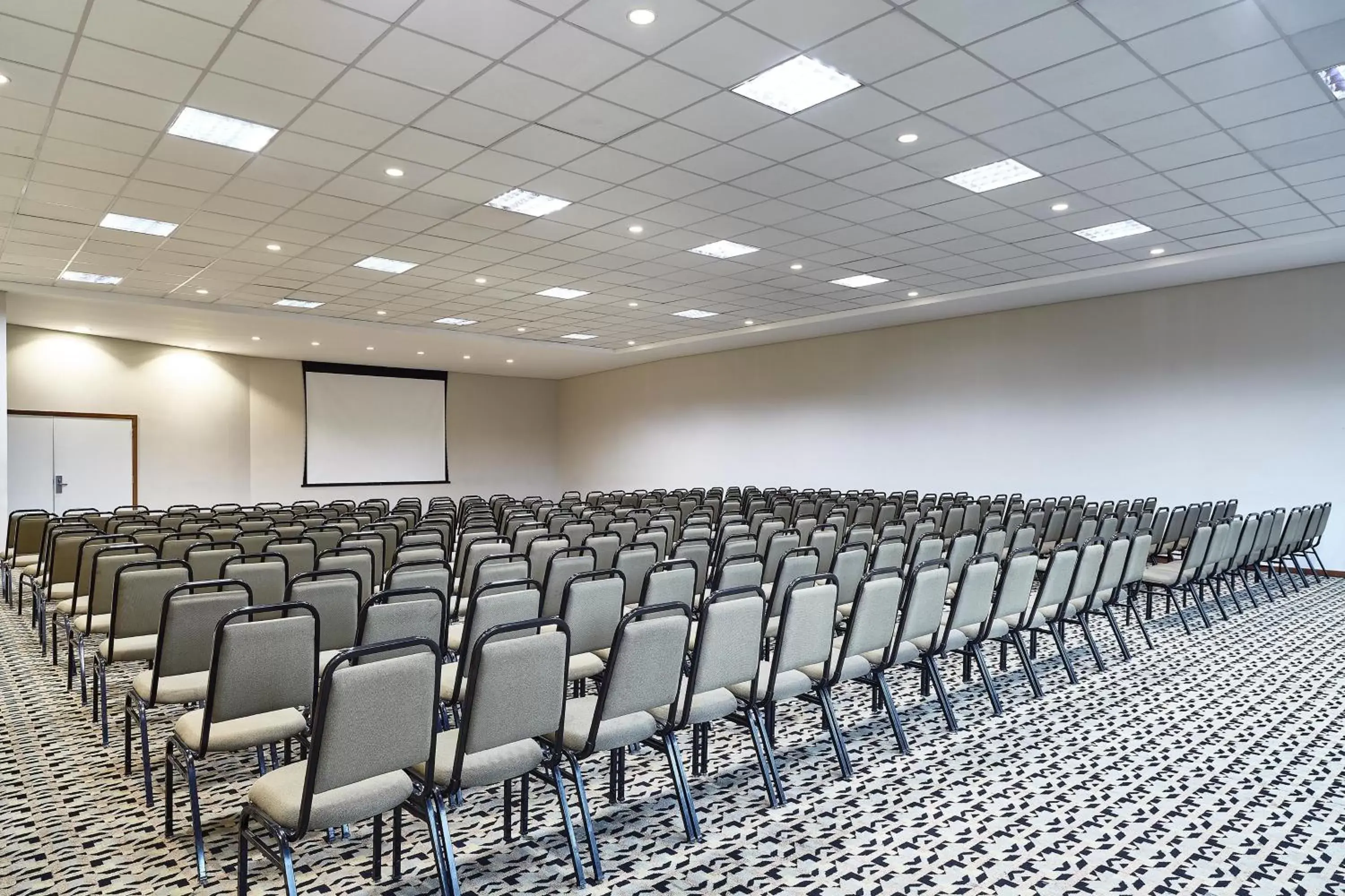 Meeting/conference room in Sheraton Vitoria