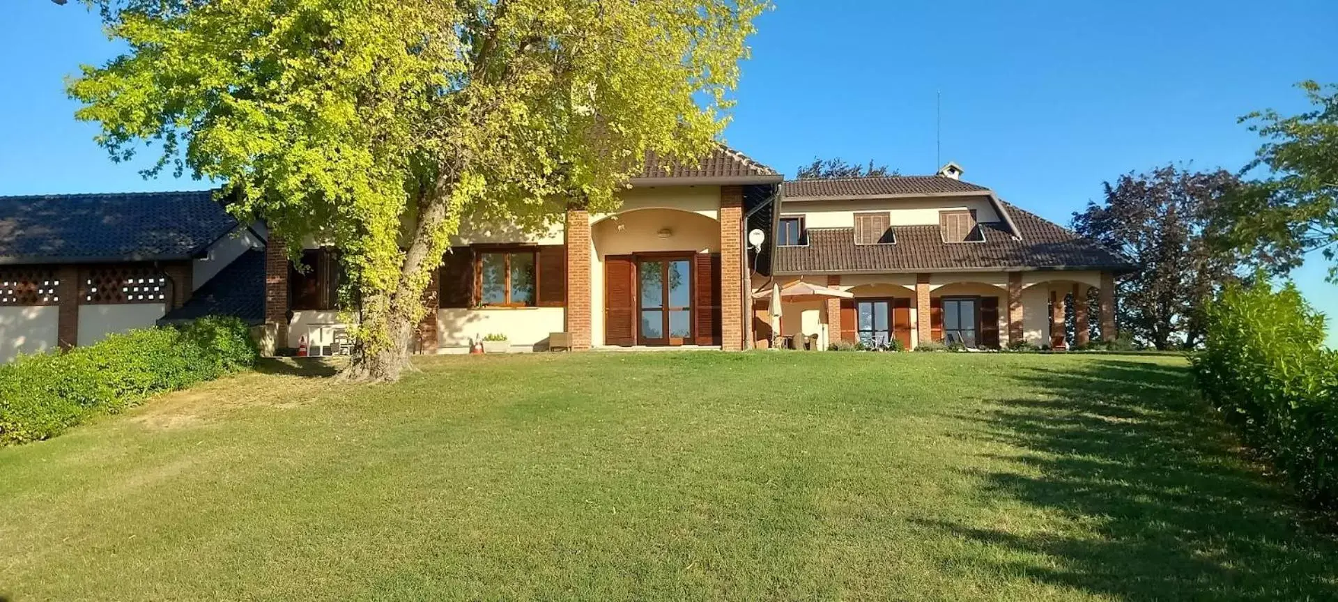 Property Building in Villa Pieve