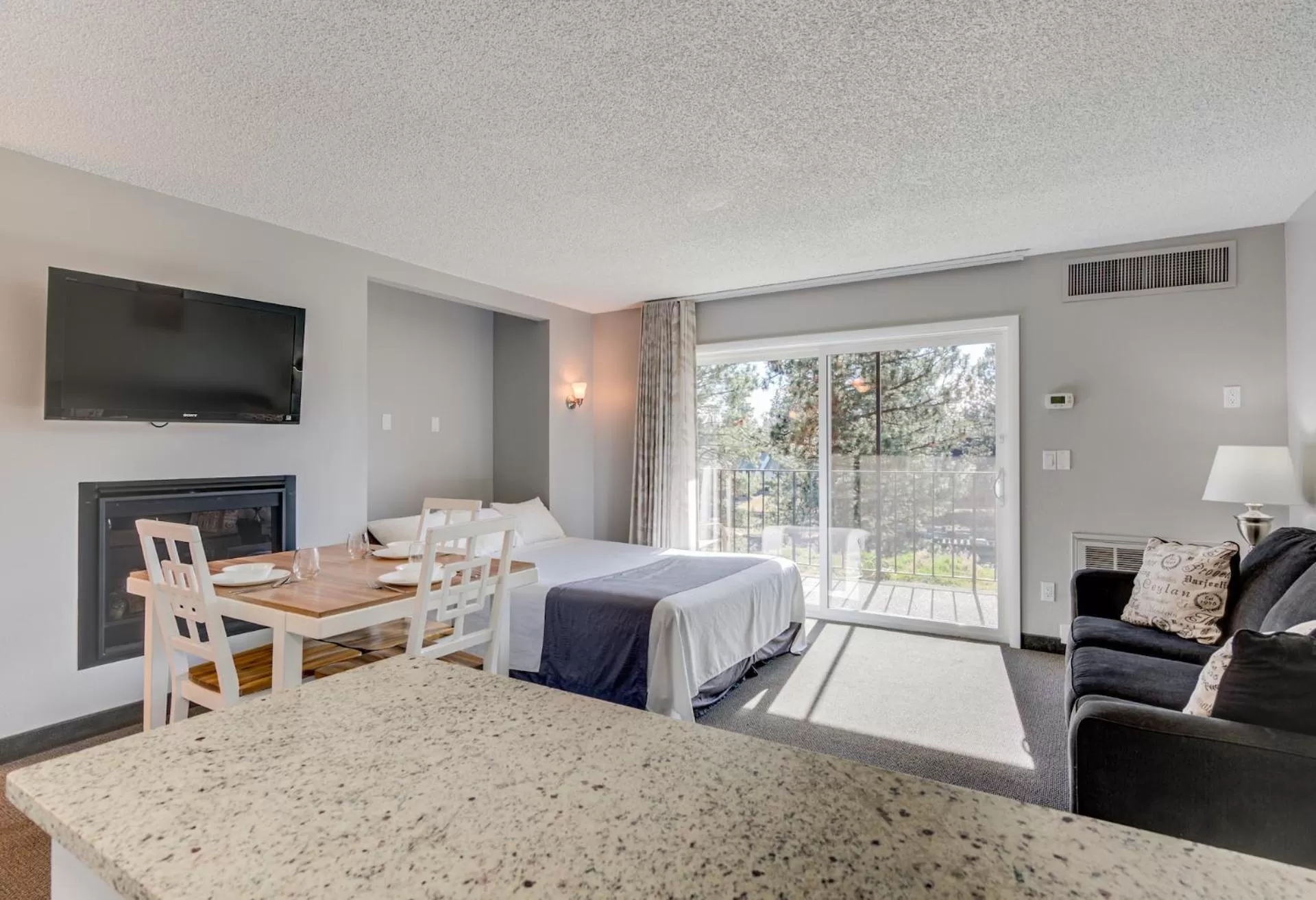 Living room, TV/Entertainment Center in Bend Riverside Condos