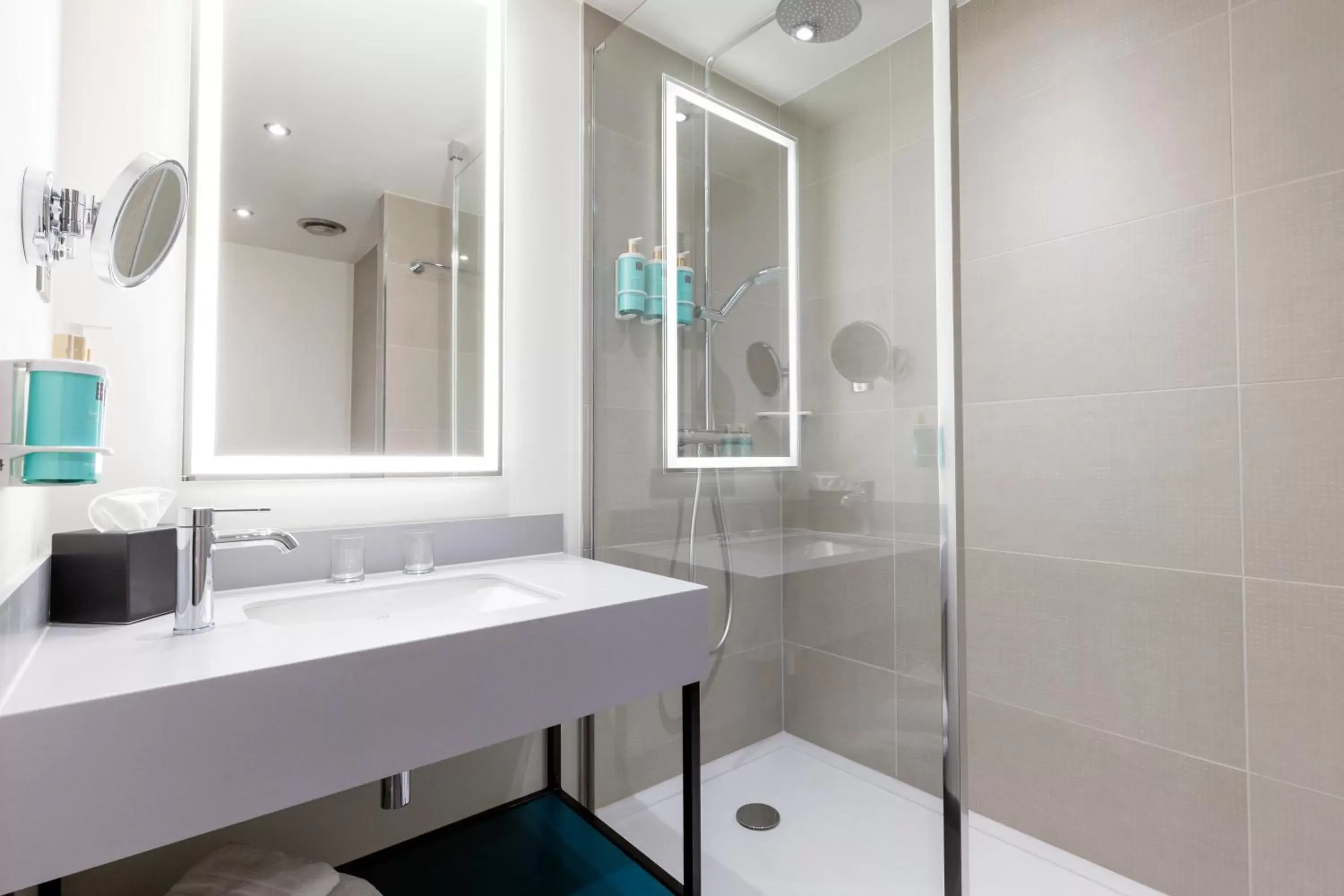 Shower, Bathroom in Novotel Liverpool Paddington Village