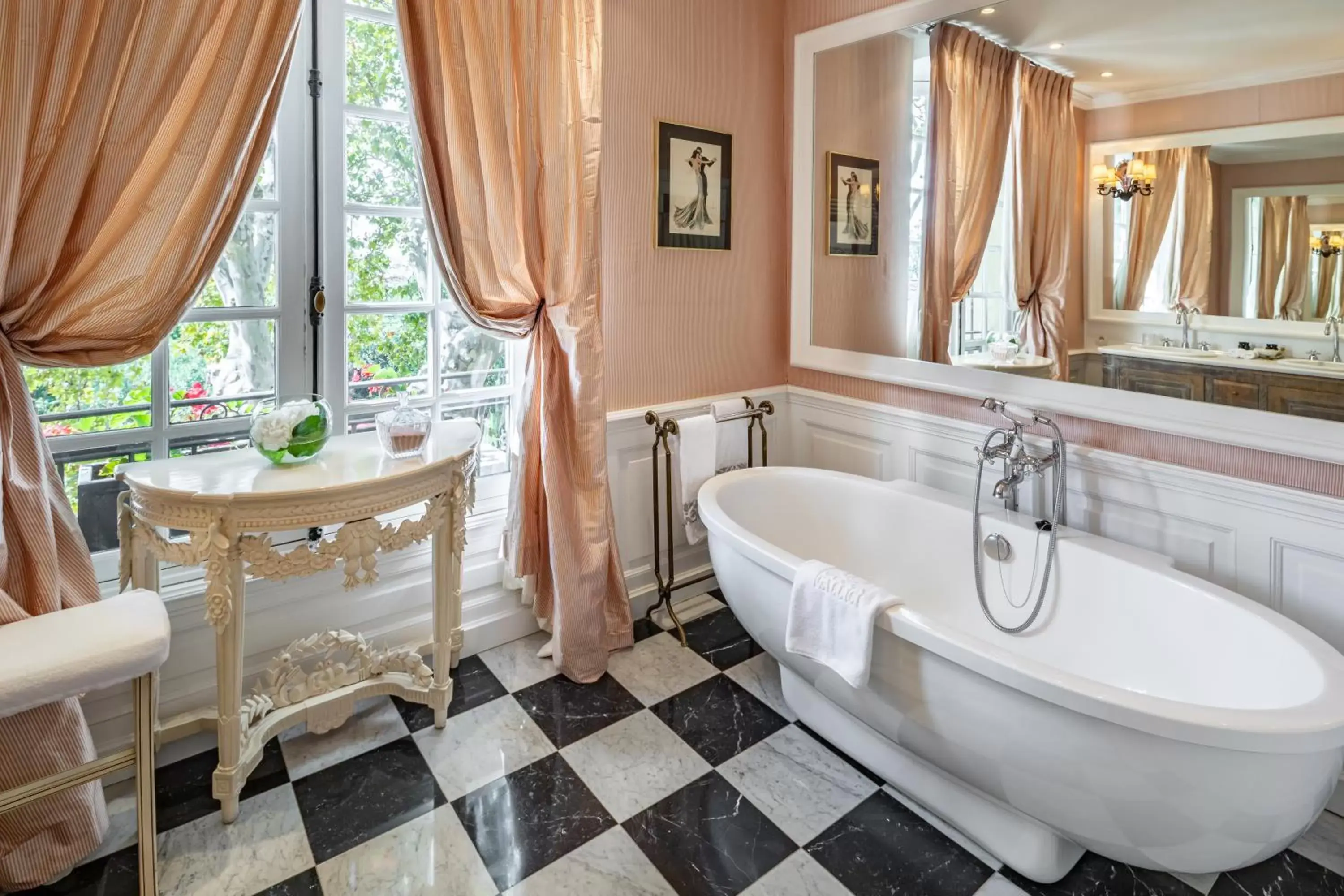 Bathroom in Villa Gallici Hôtel & Spa