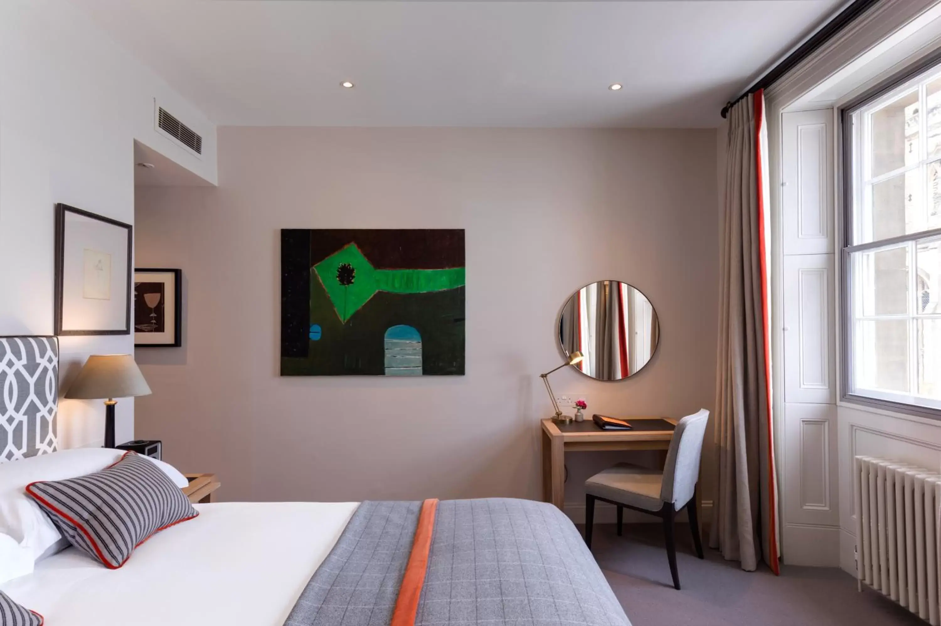 Bedroom, Bed in Old Bank Hotel Bedroom, Bed in Old Bank Hotel