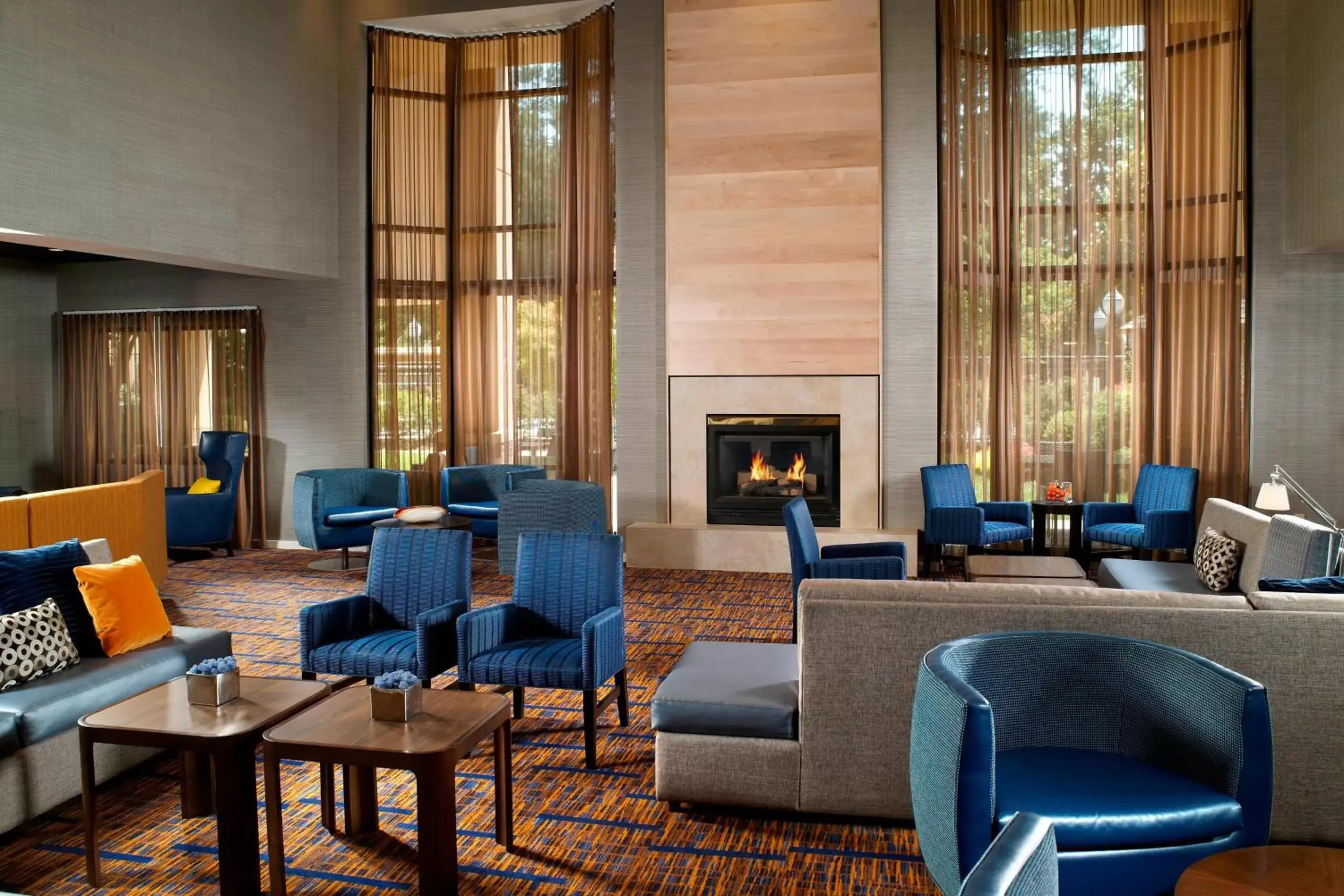 Lobby or reception, Seating Area in Courtyard by Marriott Atlanta Alpharetta