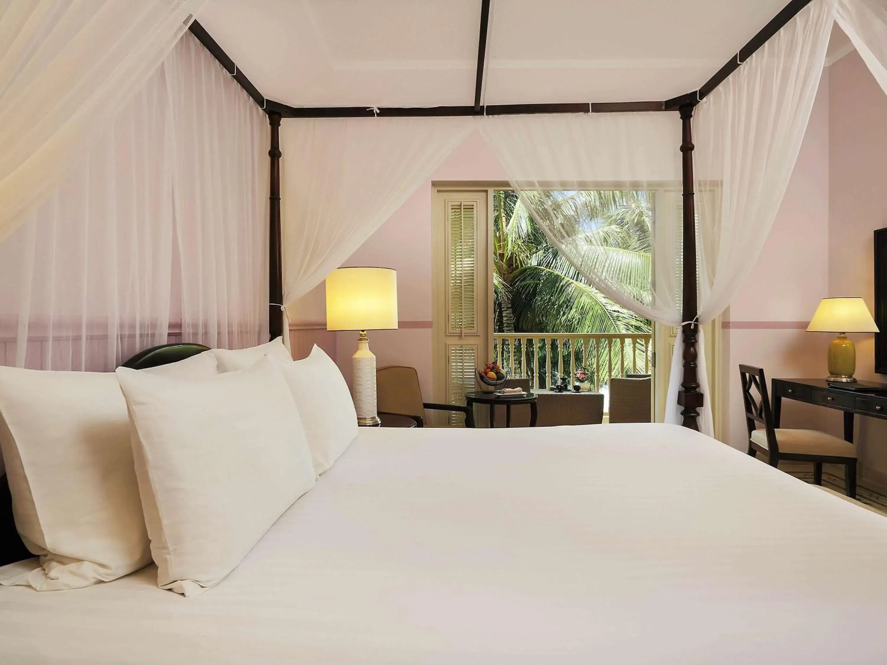 Photo of the whole room, Bed in La Veranda Resort Phu Quoc - MGallery