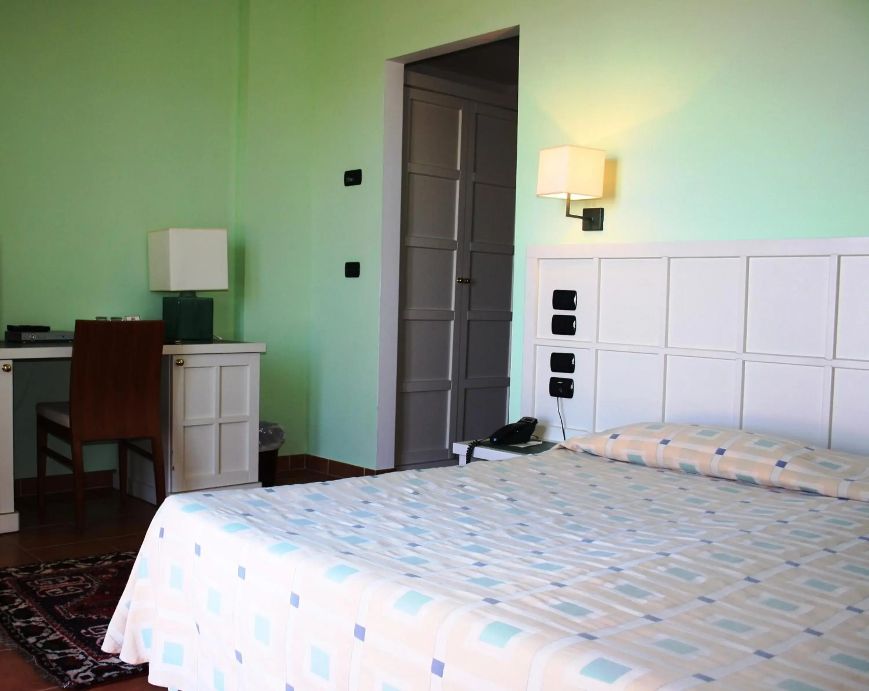 Photo of the whole room, Bed in Relais Cappuccina