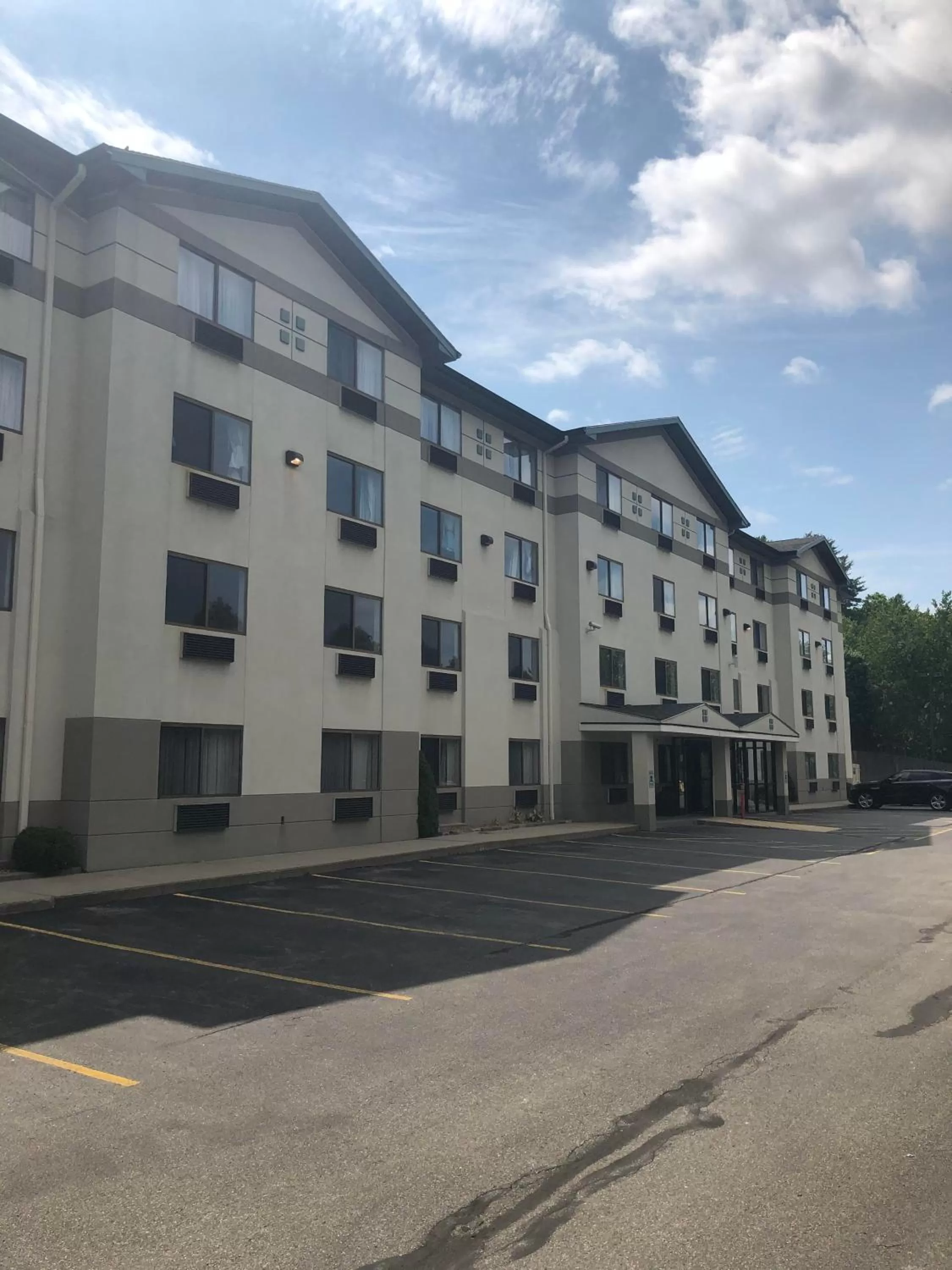 Property building in Super 8 by Wyndham Manchester Airport