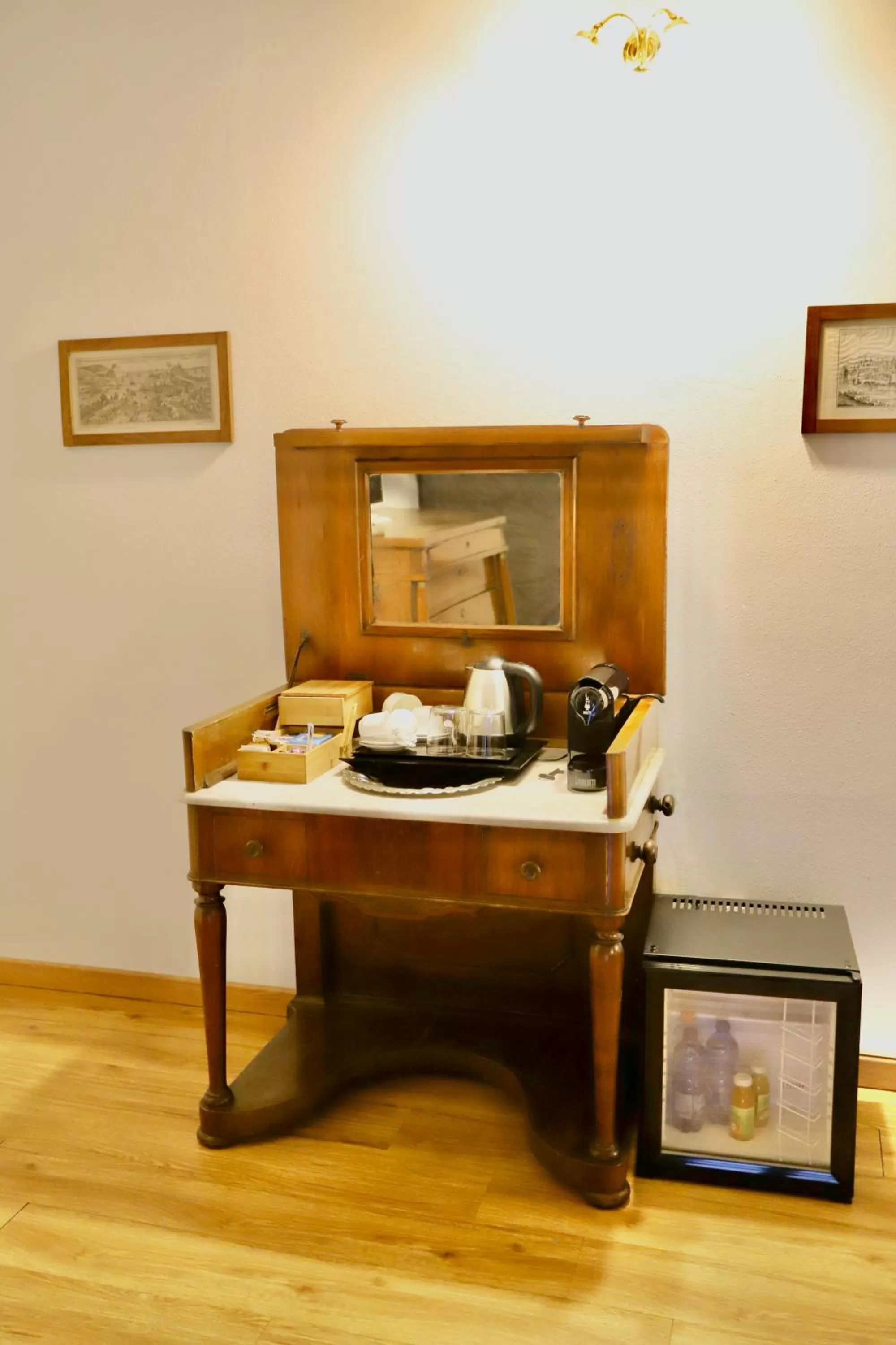 Photo of the whole room, Bathroom in La Villa del Lago
