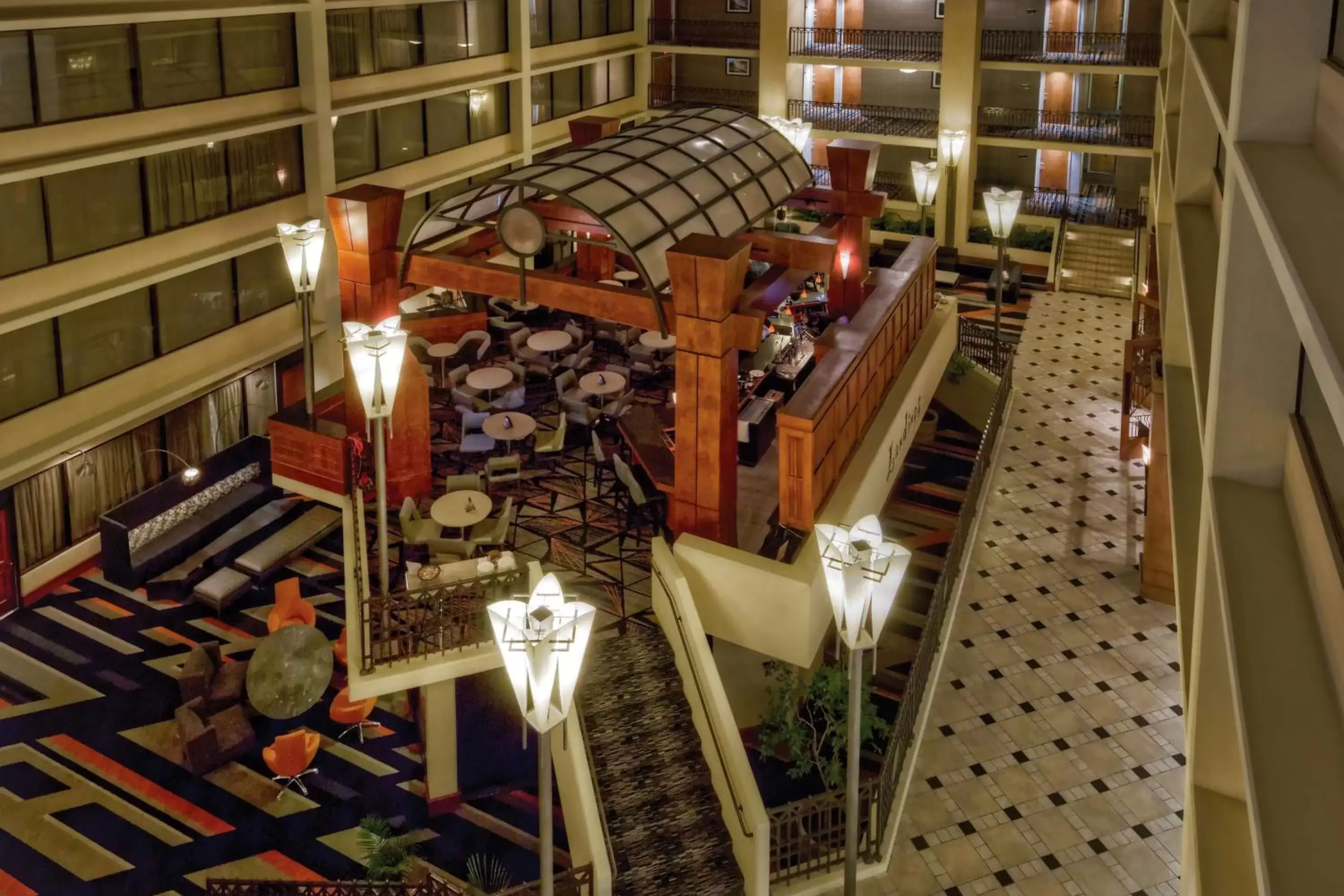 Lobby or reception in Hilton Knoxville Airport