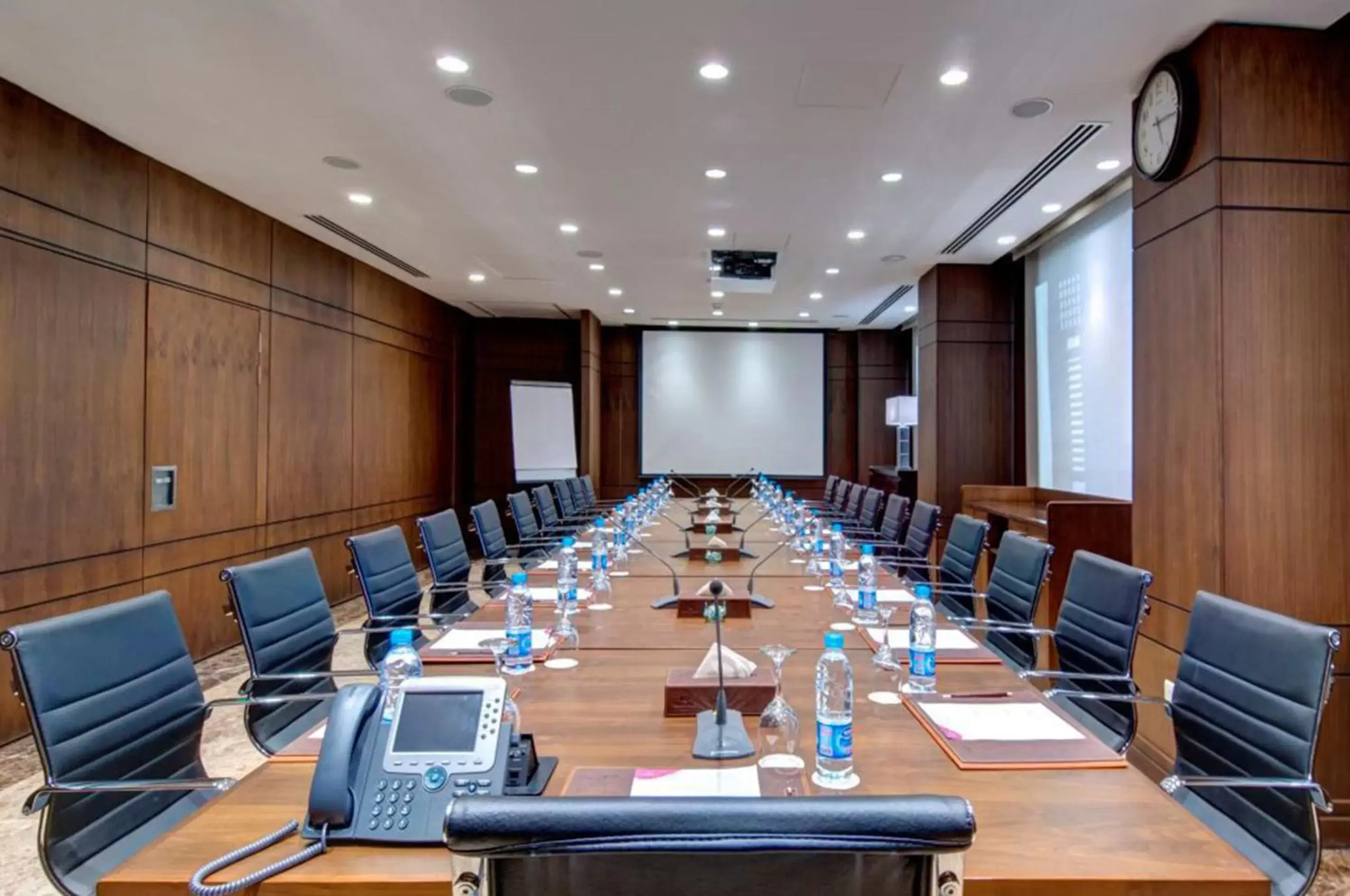 Meeting/conference room in Crowne Plaza Madinah, an IHG Hotel