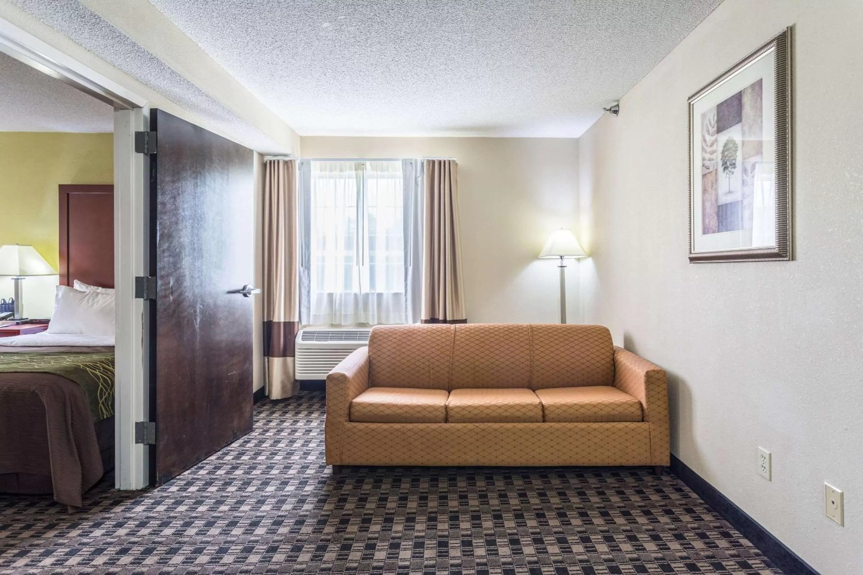 Photo of the whole room, Bed in Comfort Inn Decatur Priceville