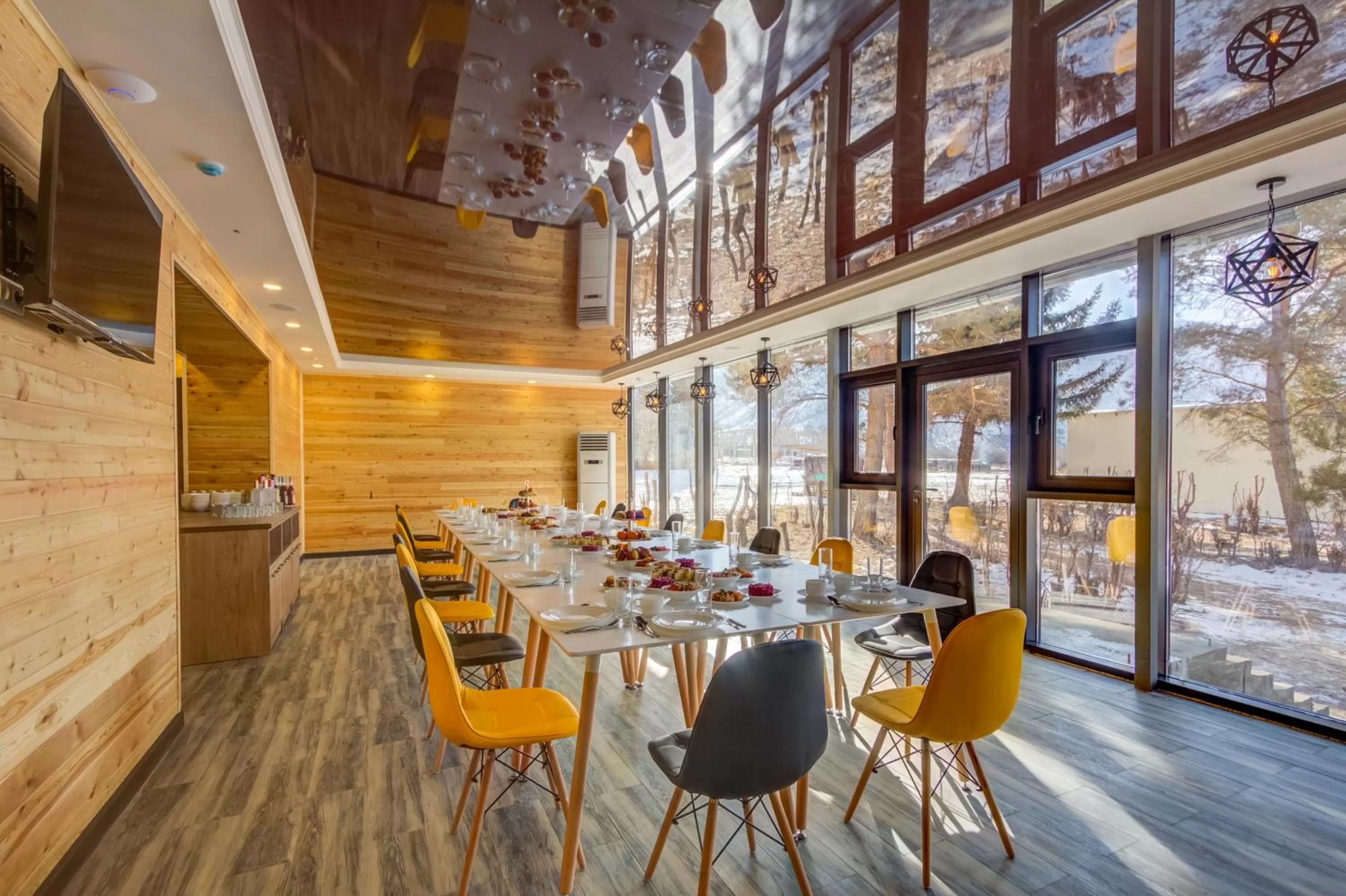 Restaurant/places to eat in My hotel Karakol