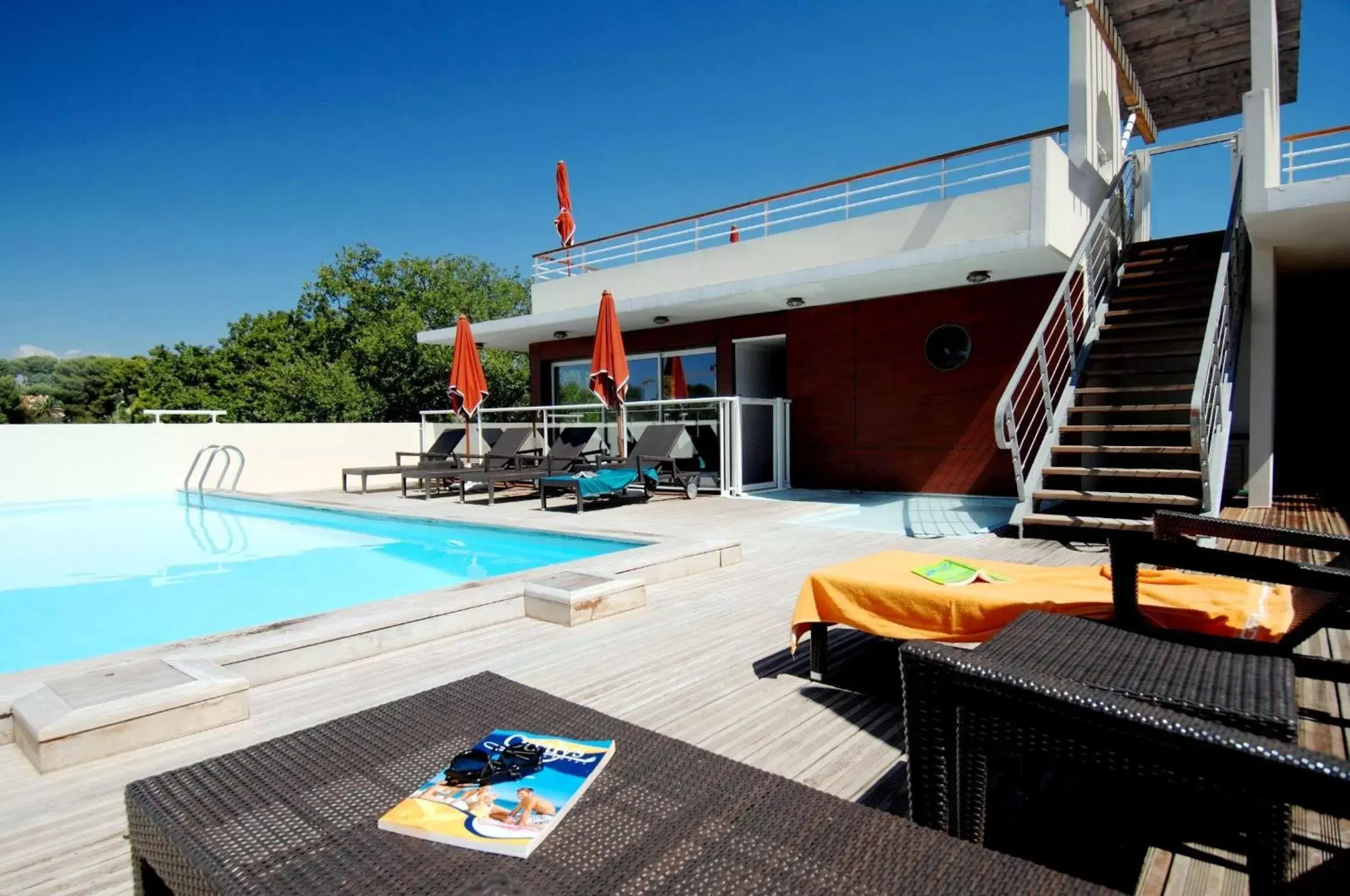 Swimming pool in Appart Hotel Odalys City Antibes Olympe Swimming pool in Appart Hotel Odalys City Antibes Olympe
