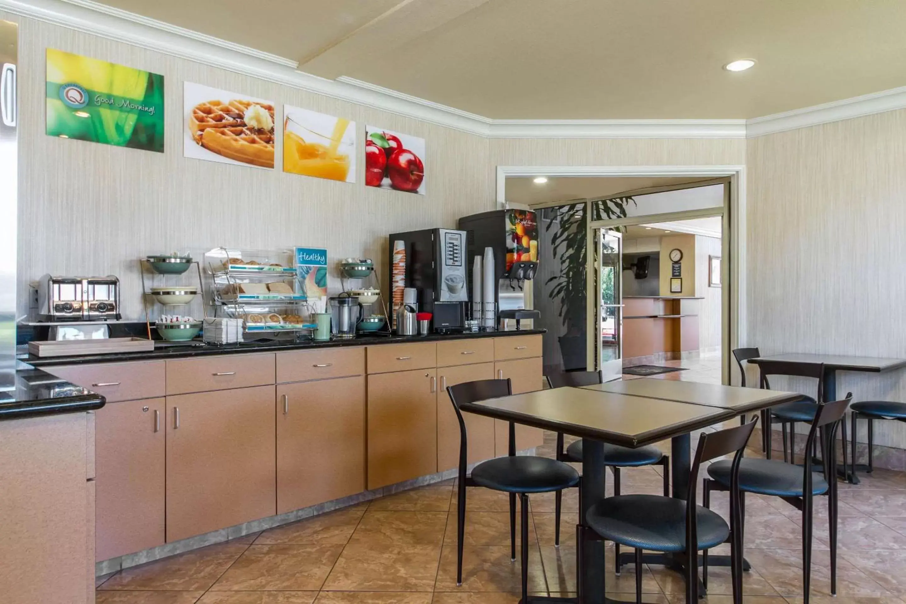 Restaurant/Places to Eat in Quality Inn San Jose Airport - Silicon Valley