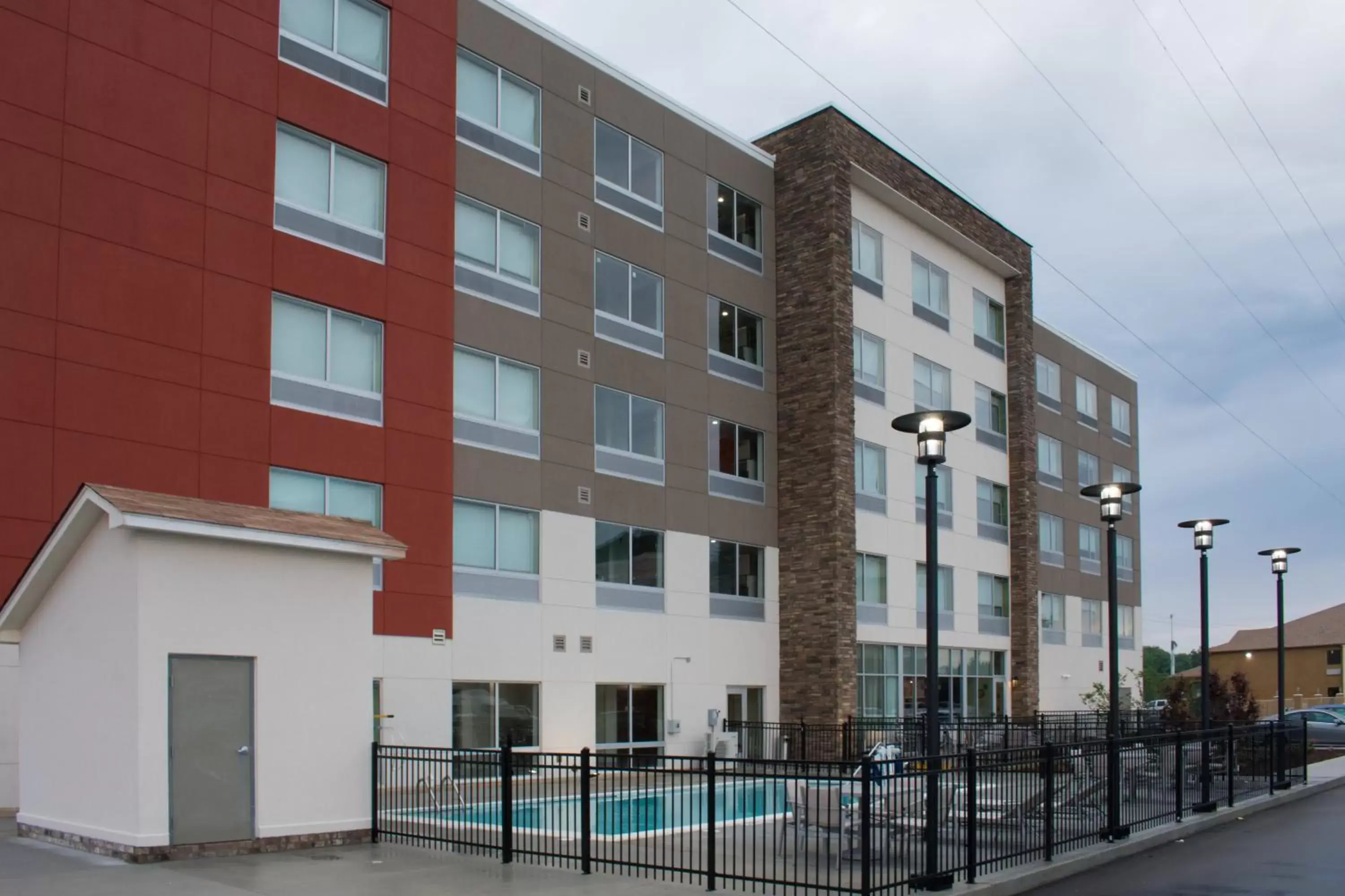 Property building in Holiday Inn Express & Suites West Memphis by IHG Property building in Holiday Inn Express & Suites West Memphis by IHG