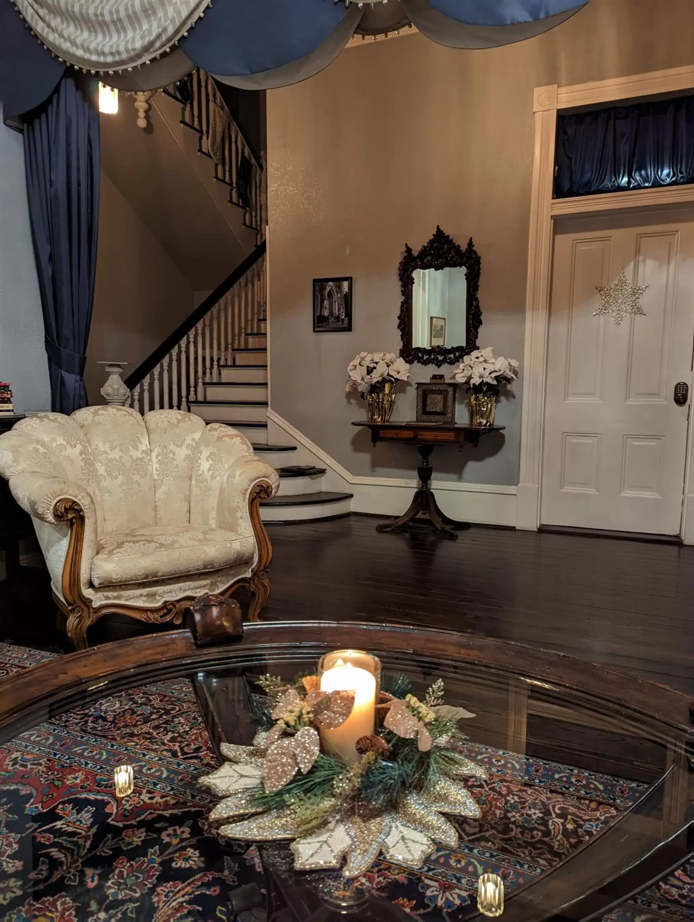 Living room in The 1890 Freeman House Living room in The 1890 Freeman House