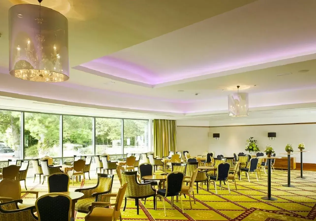 Meeting/conference room, Restaurant/Places to Eat in Ballymascanlon Hotel and Golf Resort