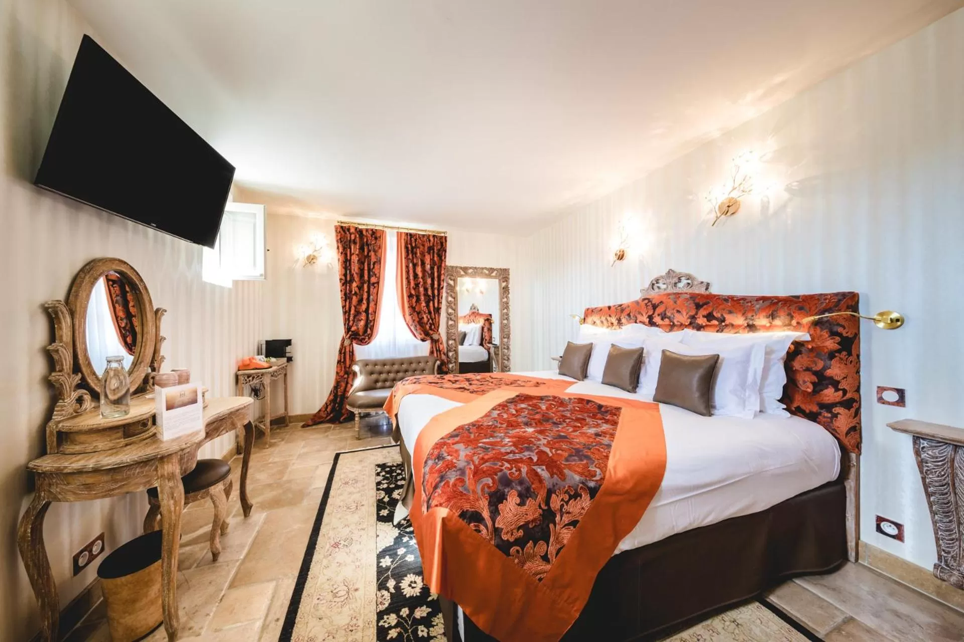 Bed in Le Petit Palais D'Aglae