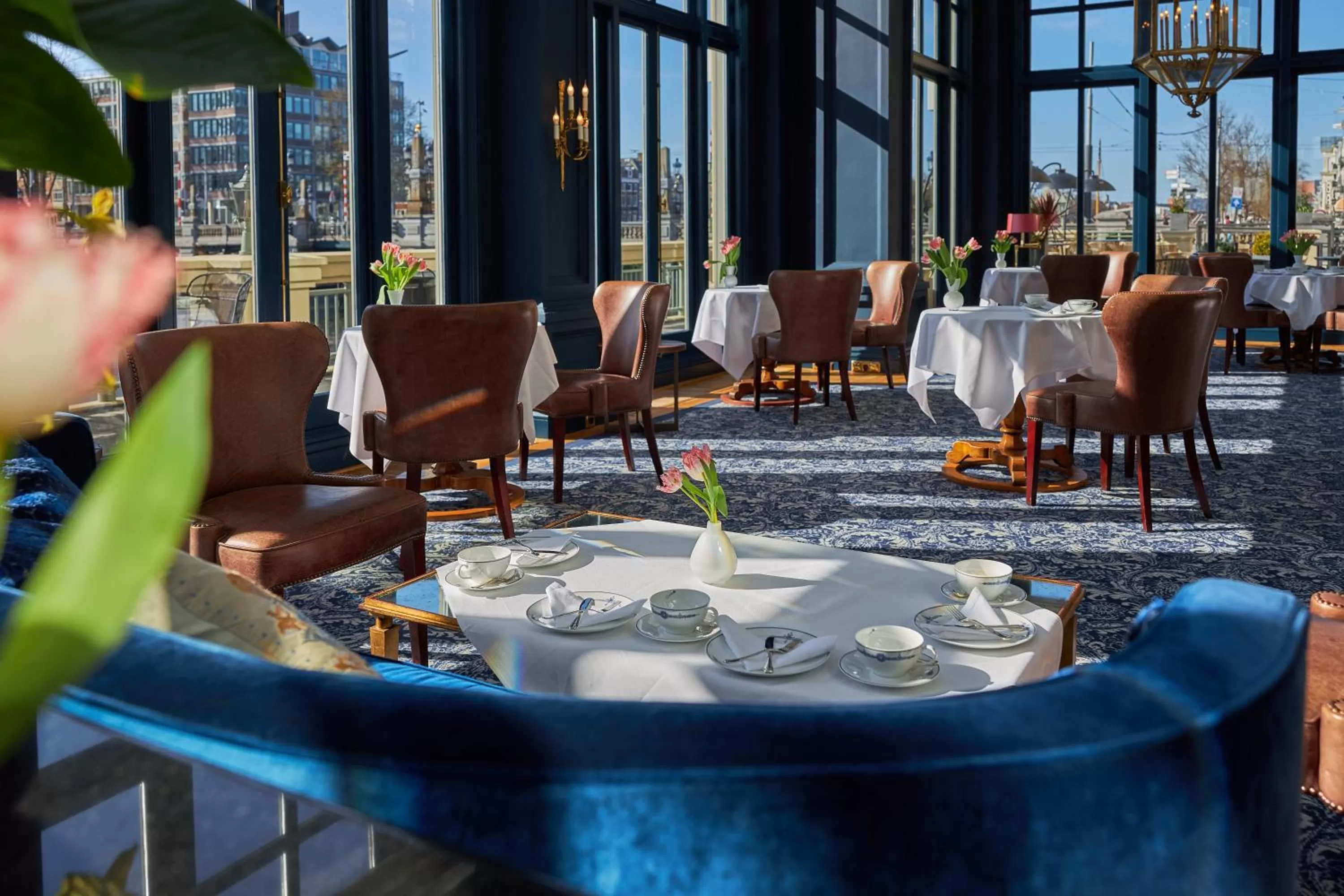 Lounge or bar in InterContinental Amstel Amsterdam by IHG