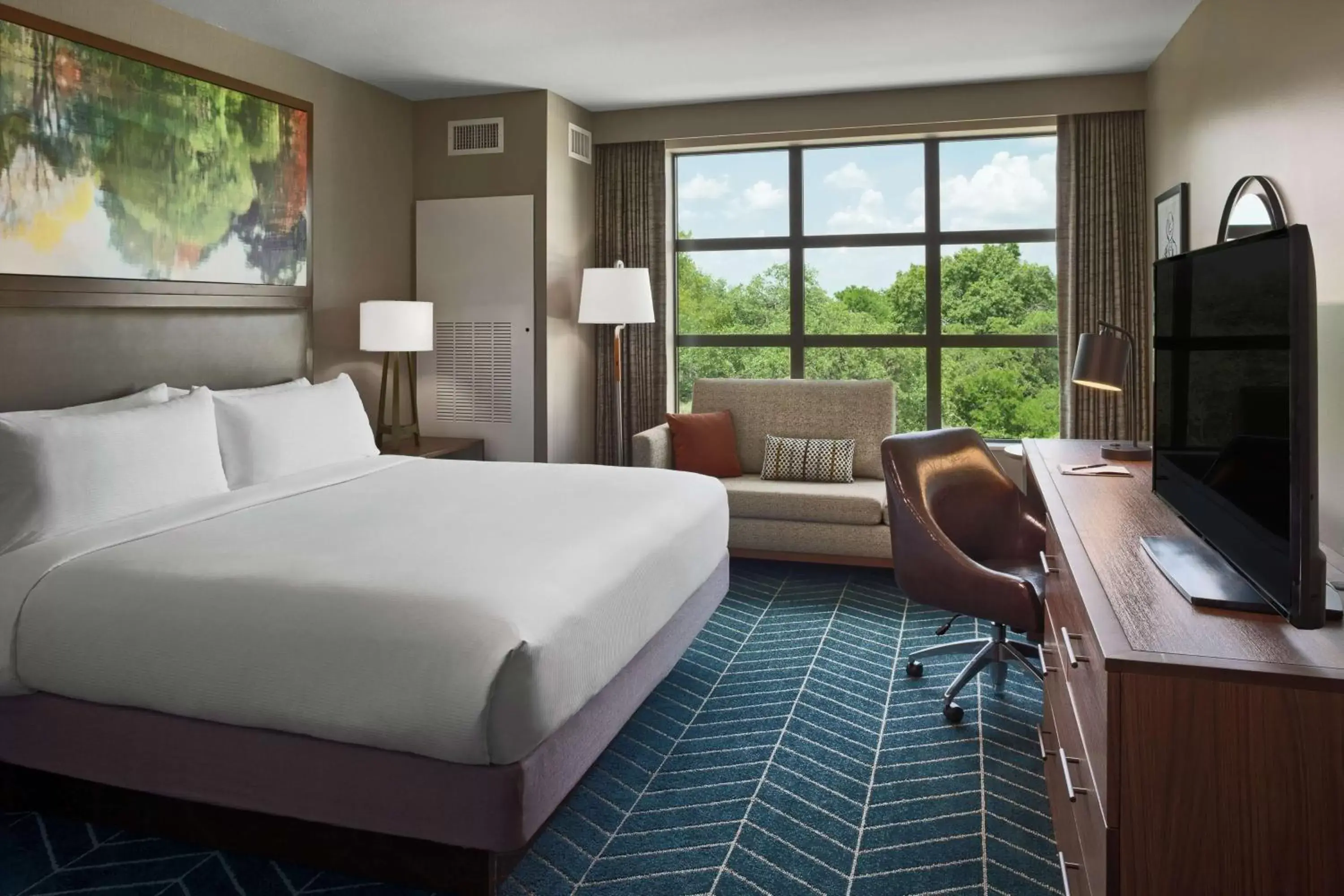 Bed in The Bevy Hotel Boerne, A Doubletree By Hilton