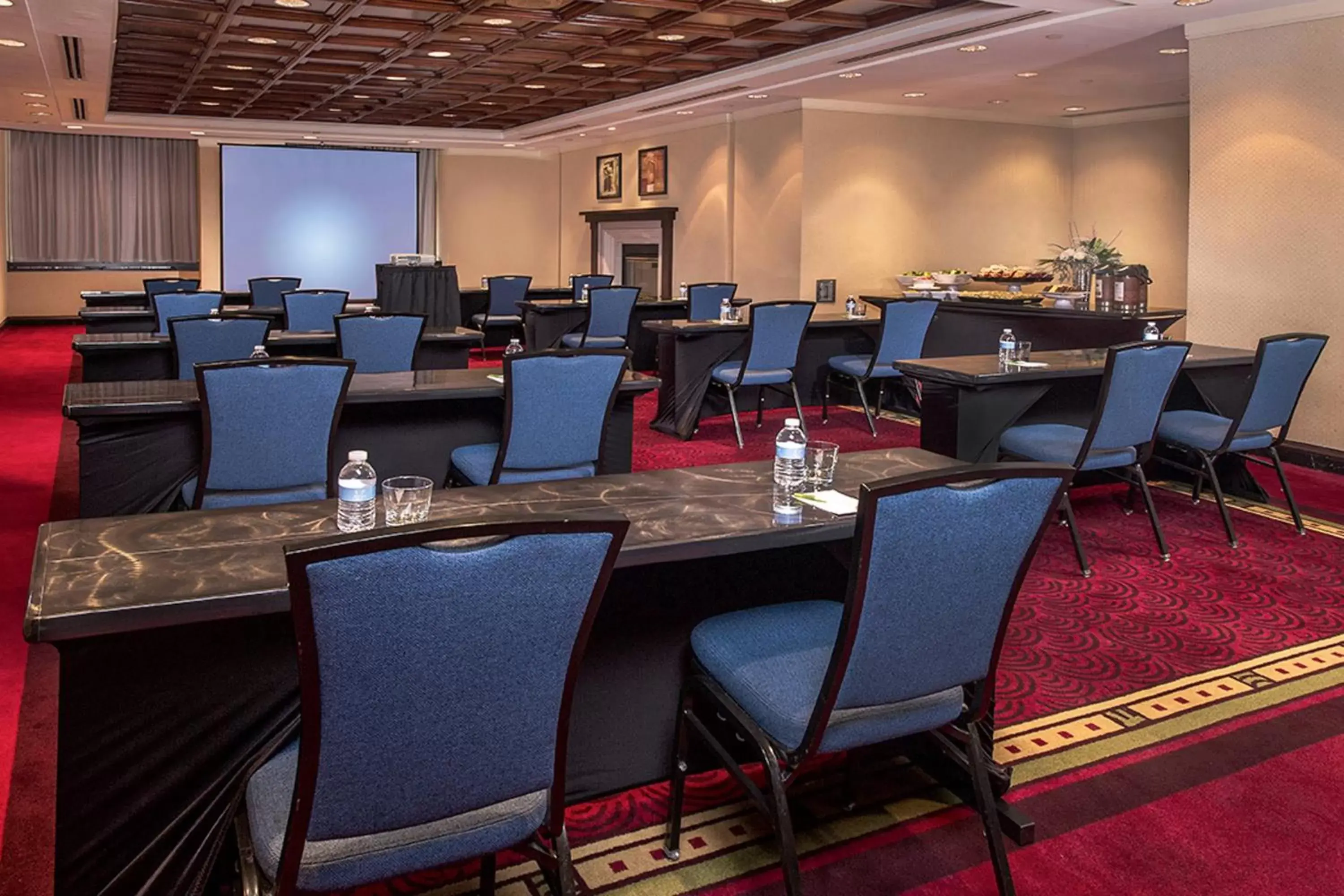 Meeting/conference room, Restaurant/Places to Eat in Courtyard Arlington Crystal City/Reagan National Airport