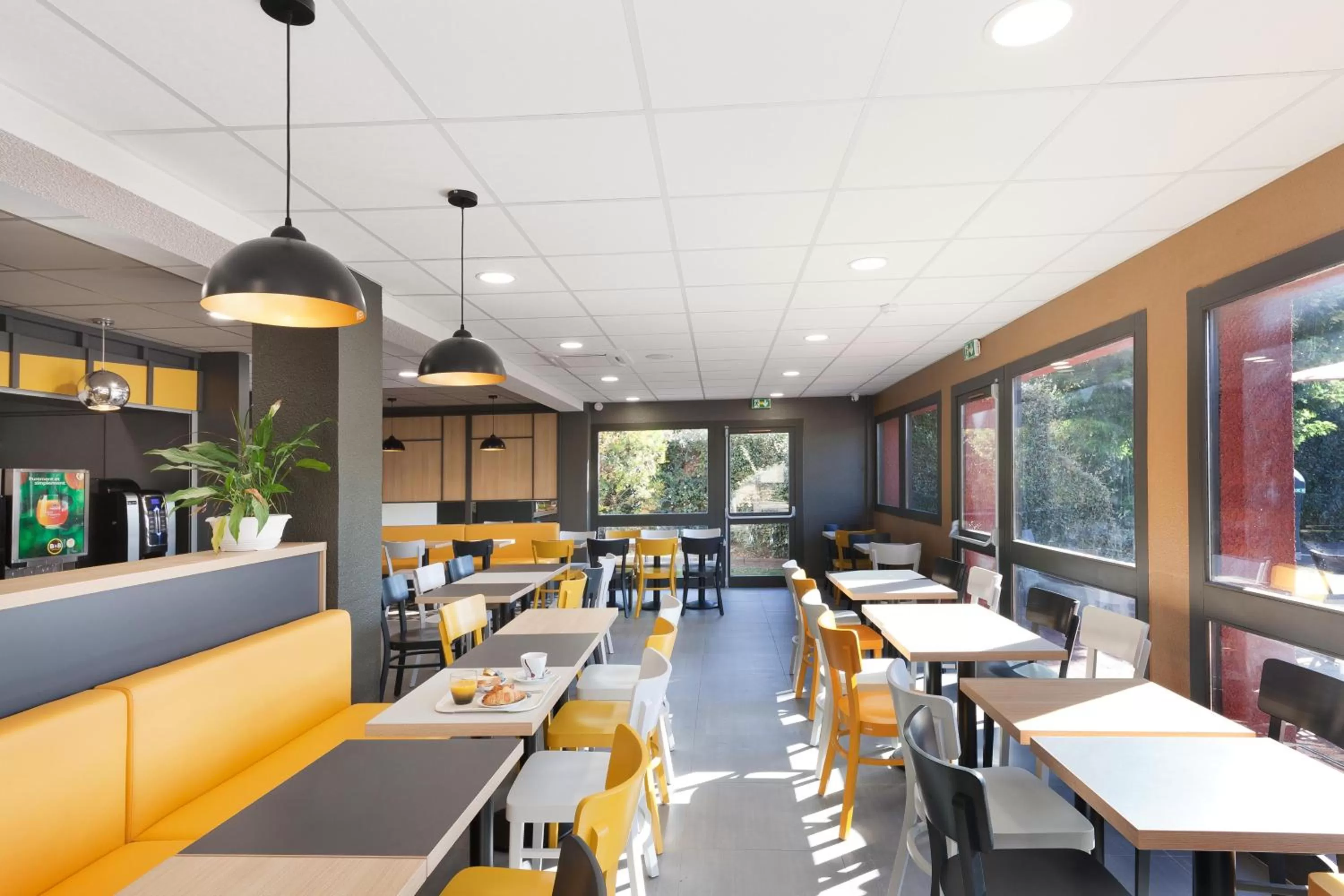 Buffet breakfast in B&B HOTEL Albi