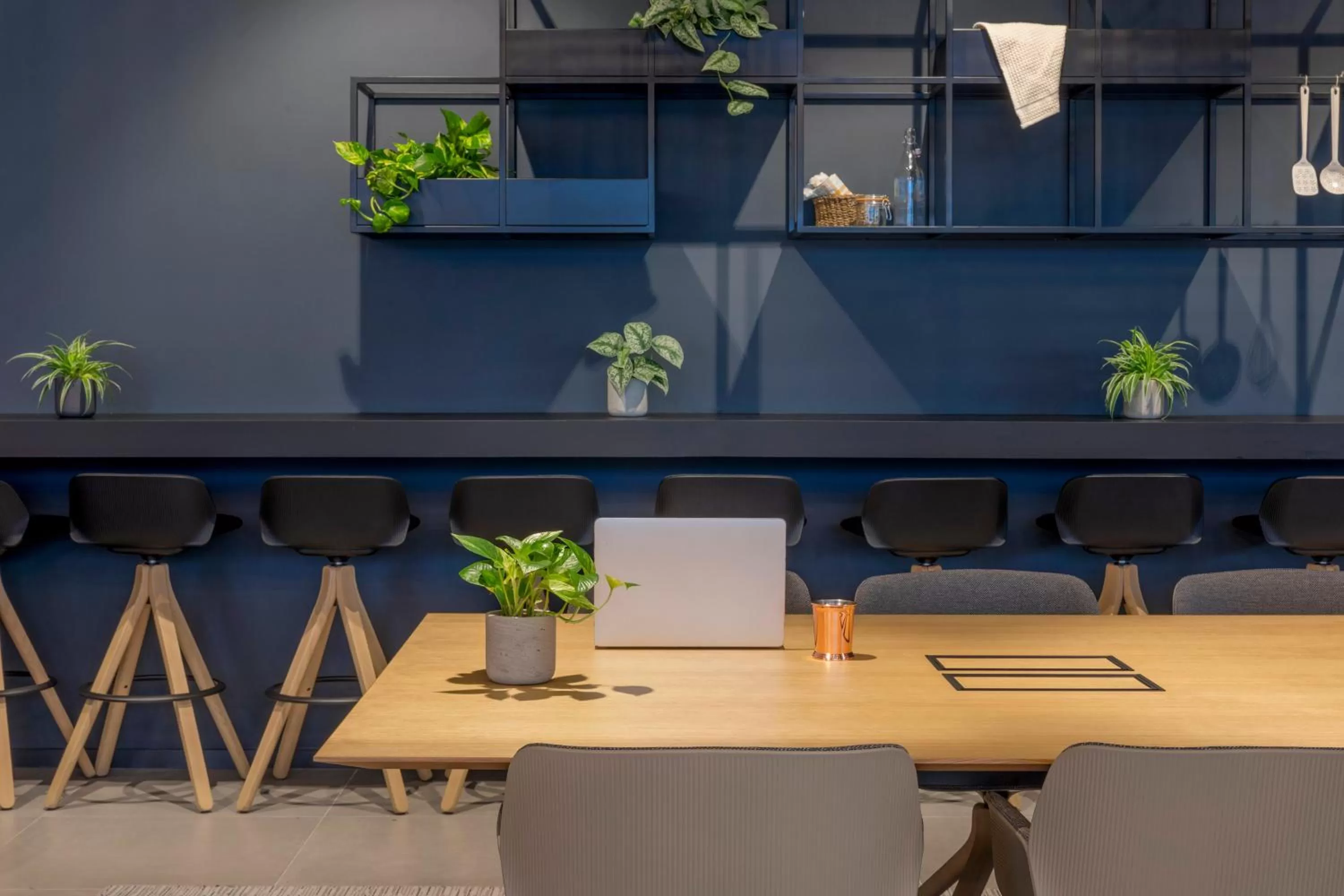 Lounge or bar in INNSiDE by Meliá Luxembourg