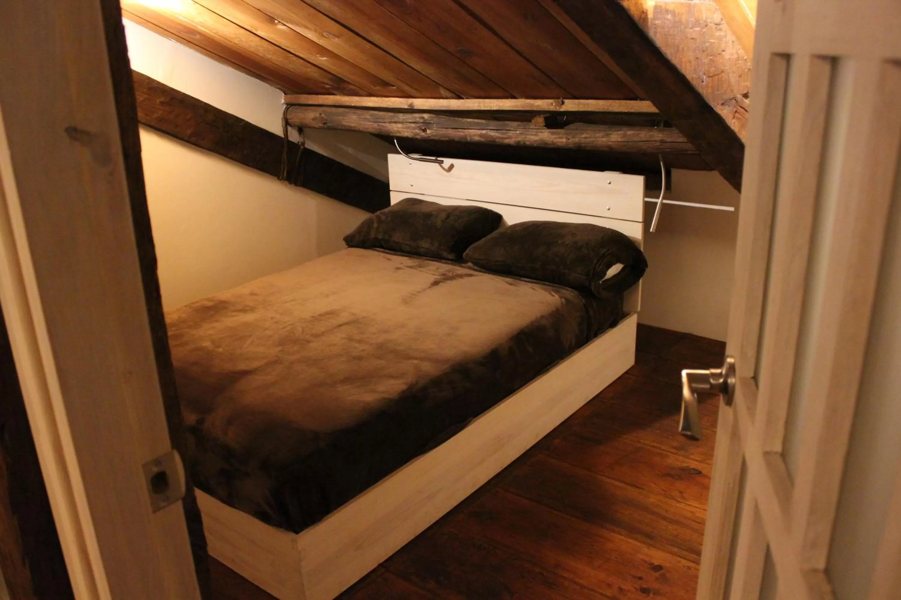 Bed in Snail Bed & Breakfast